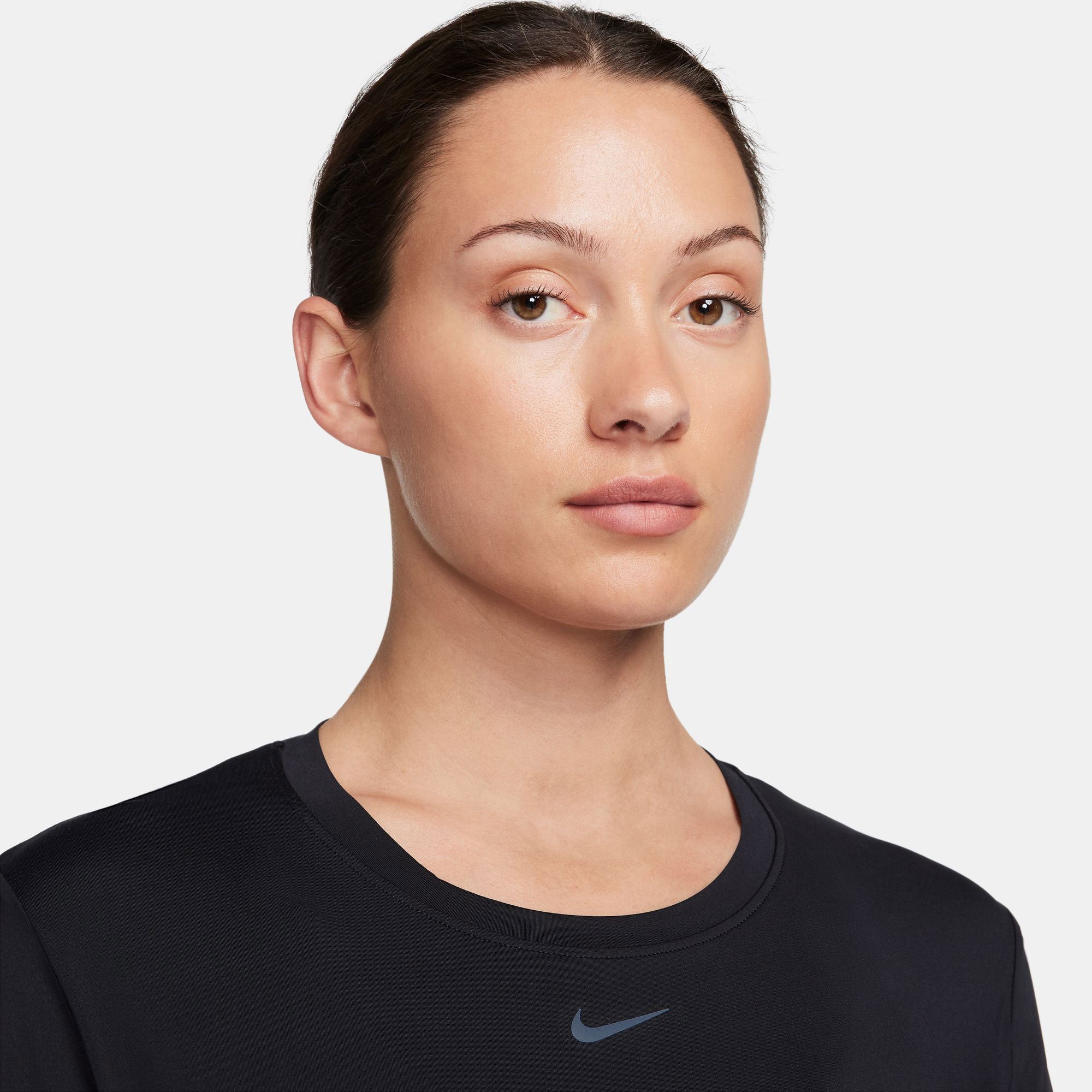 Nike One Classic Women's Dri-FIT Shirt - Black (3)
