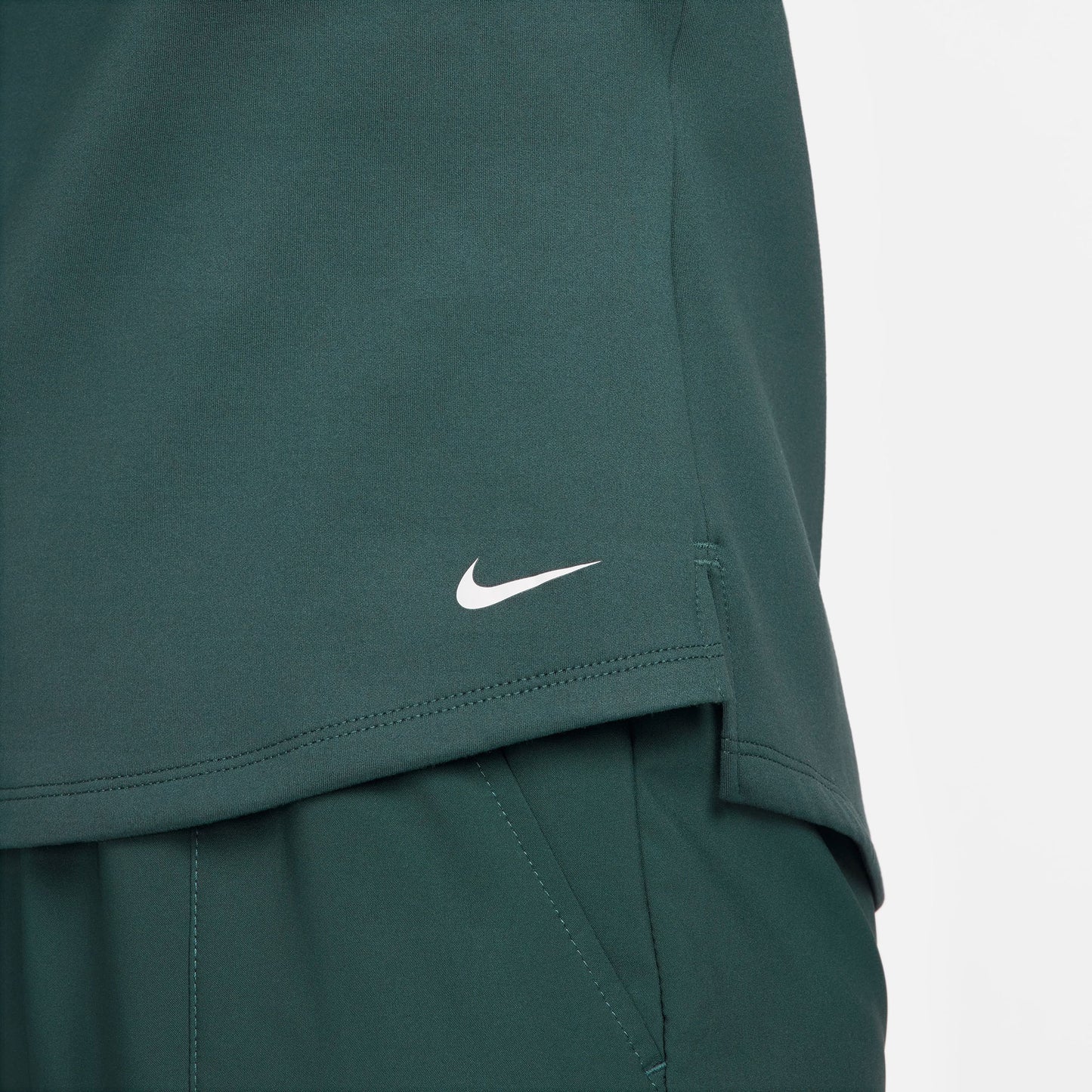 Nike One Therma-FIT Women's Long-Sleeve Top Green (4)
