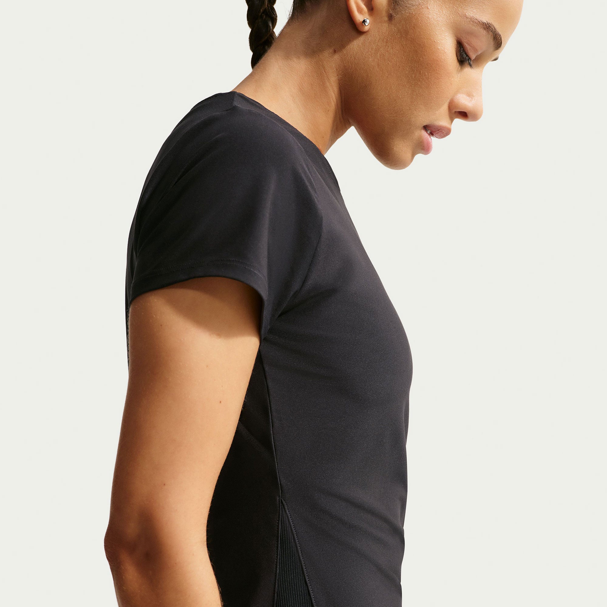 Nike Victory Women's Dri-FIT Tennis Shirt - Black (2)