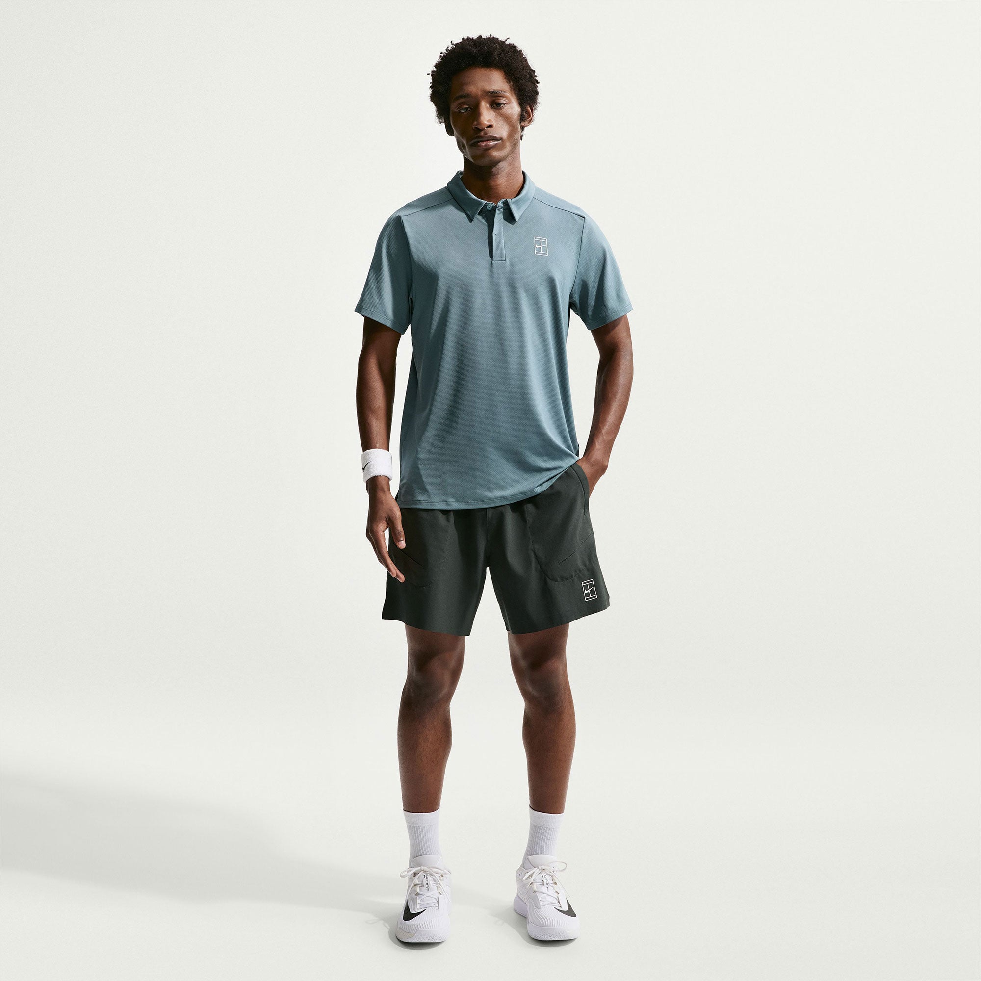 NikeCourt Advantage Men's Dri-FIT 6-Inch Tennis Shorts - Green (1)