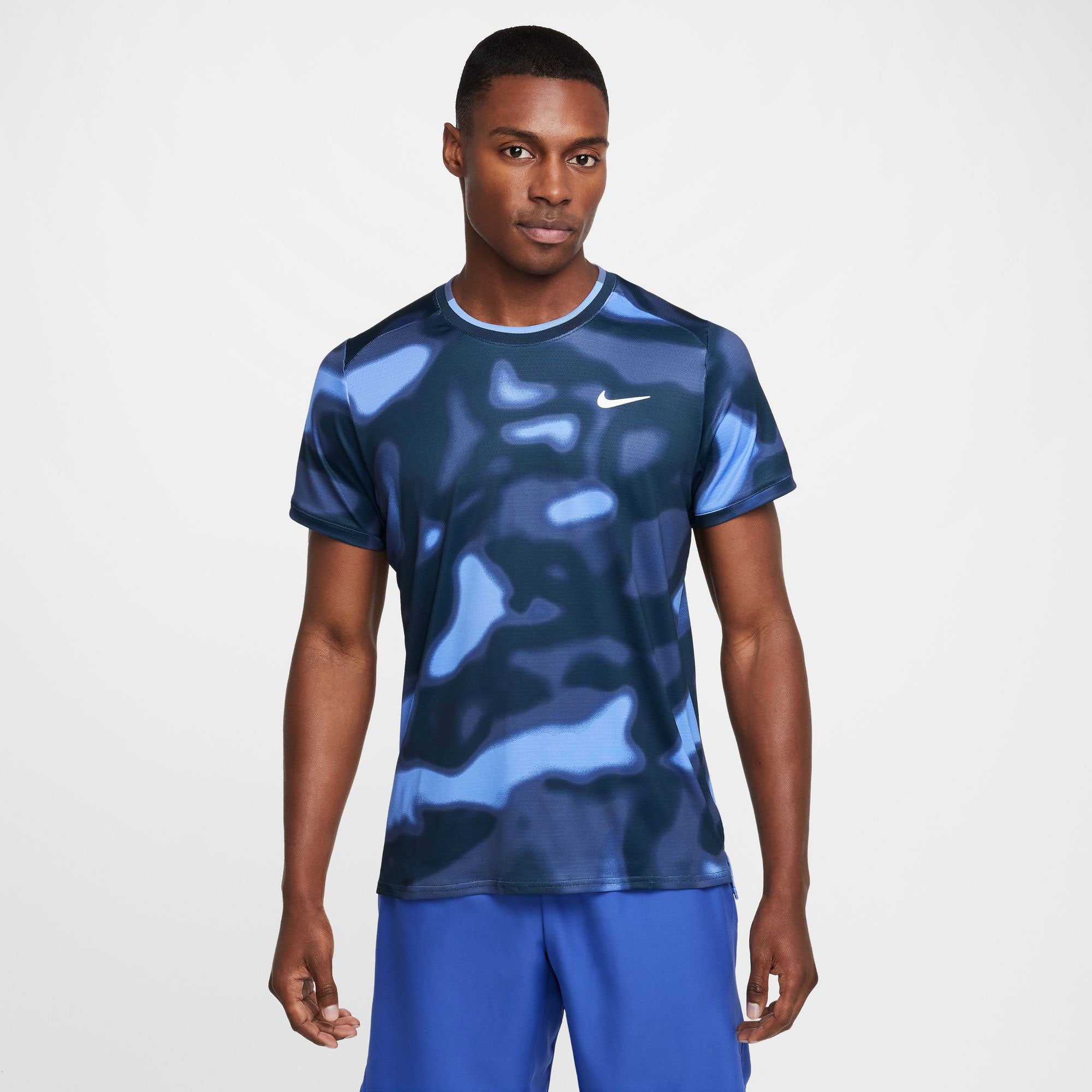 nike tennis gear NikeCourt Advantage Men's Dri-FIT Printed Tennis Shirt - Blue