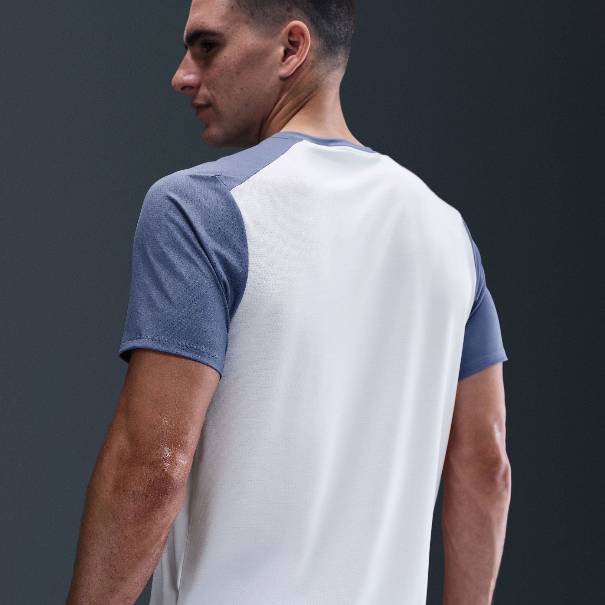 NikeCourt Advantage Men's Dri-FIT Printed Tennis Shirt - Blue (2)