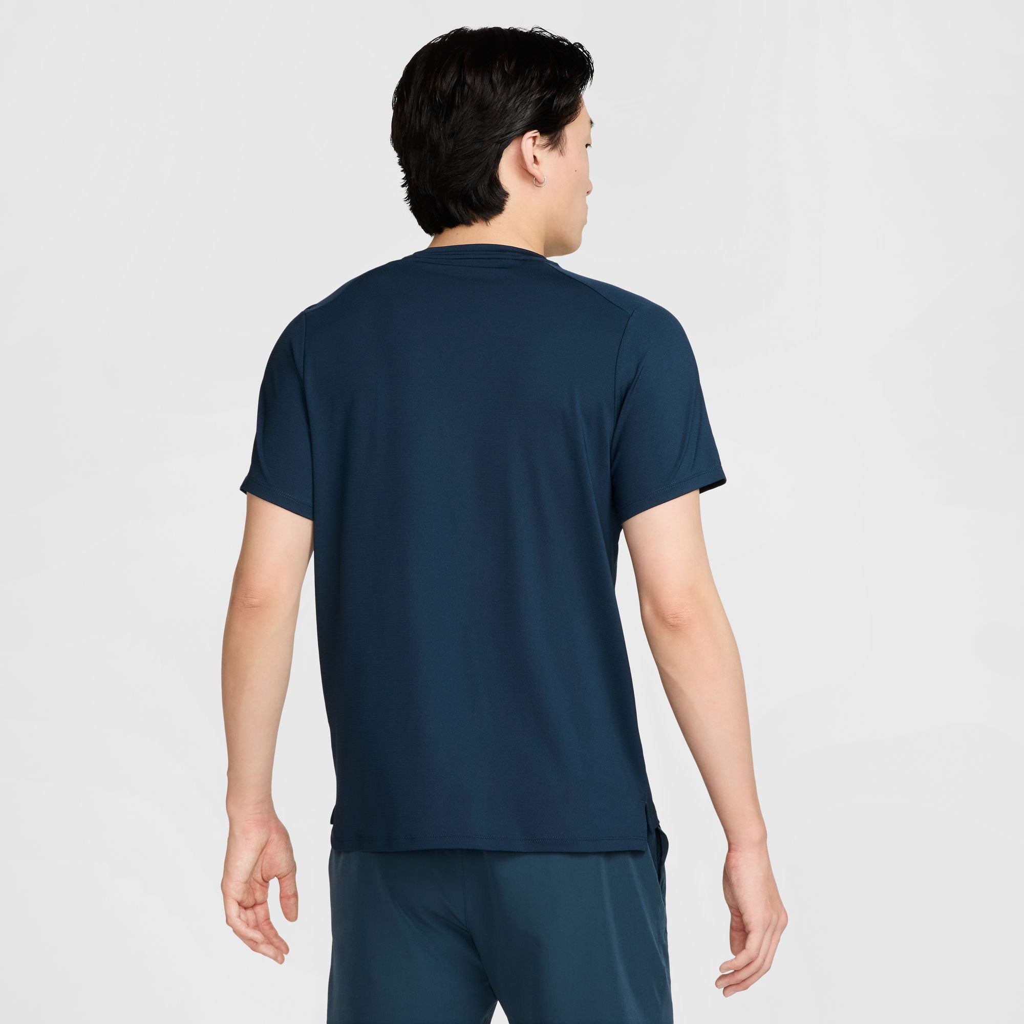 NikeCourt Advantage Men's Dri-FIT Tennis Shirt - Dark Blue (2)