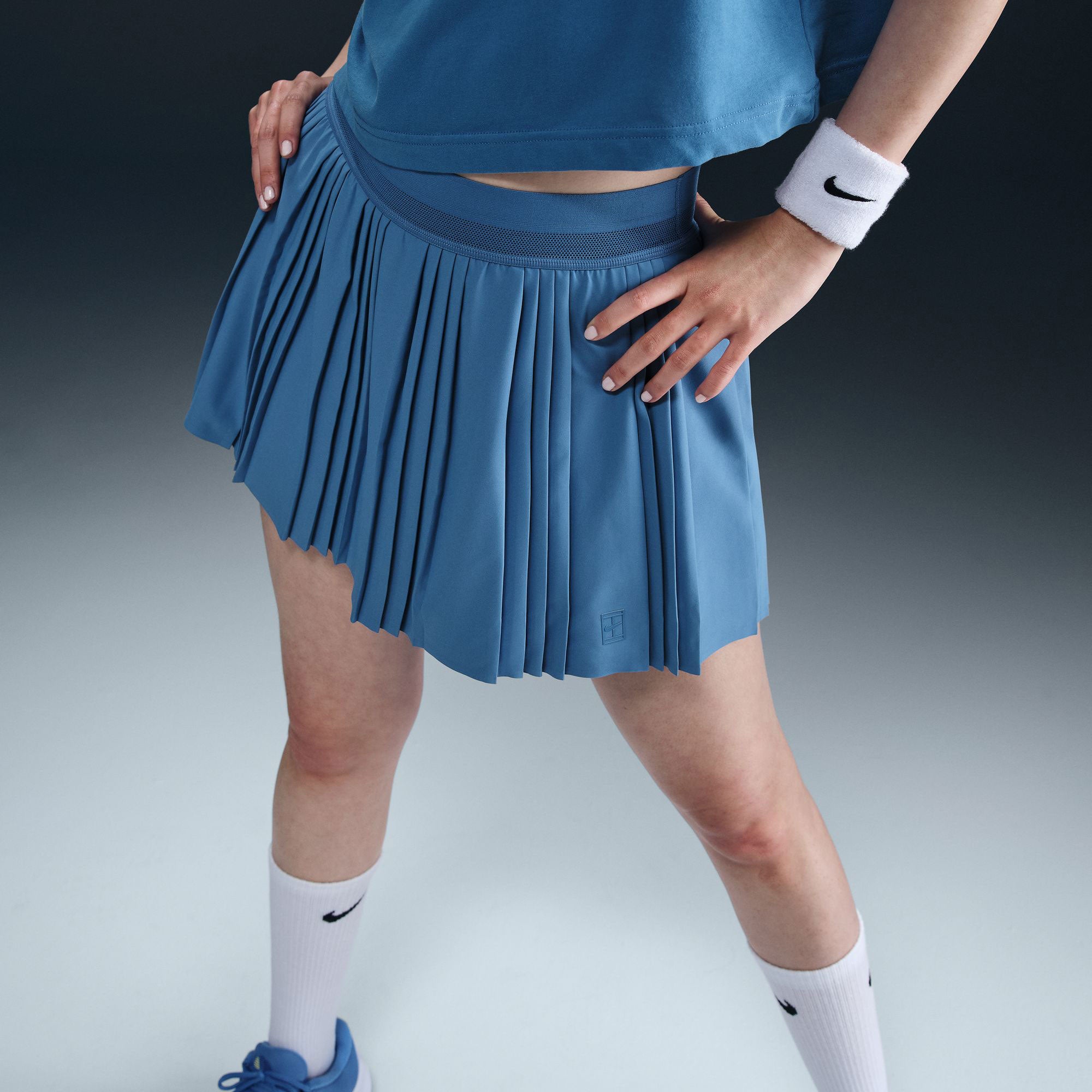 NikeCourt Advantage Women's Dri-FIT High-Waisted Pleated Tennis Skirt - Blue (5)