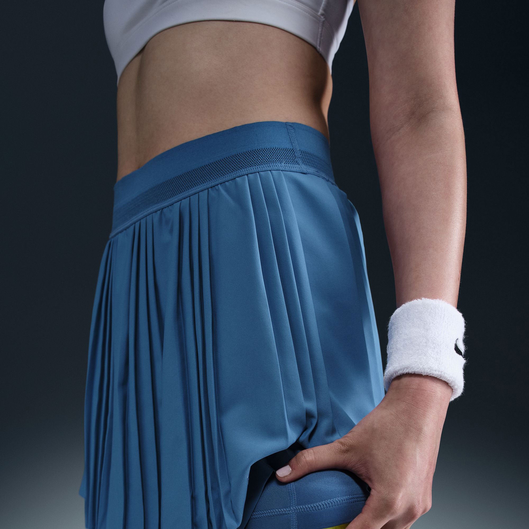 NikeCourt Advantage Women's Dri-FIT High-Waisted Pleated Tennis Skirt - Blue (6)