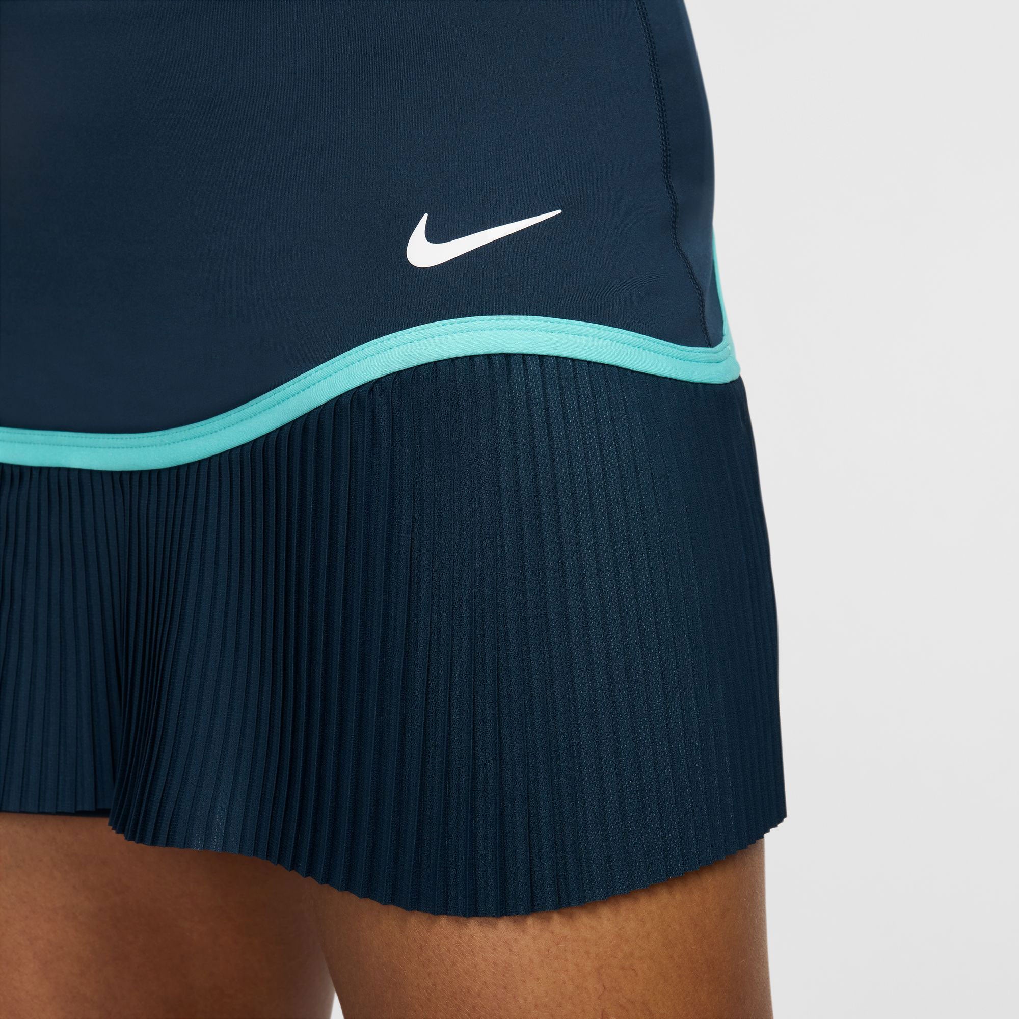 NikeCourt Advantage Women's Dri-FIT Pleated Tennis Skirt - Blue (4)