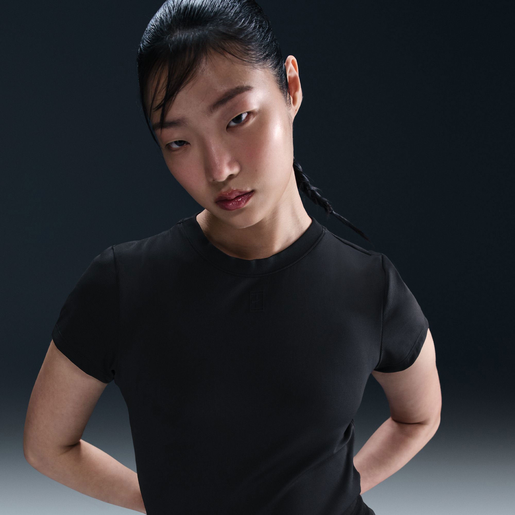 NikeCourt Advantage Women's Dri-FIT Tennis Shirt - Black (1)