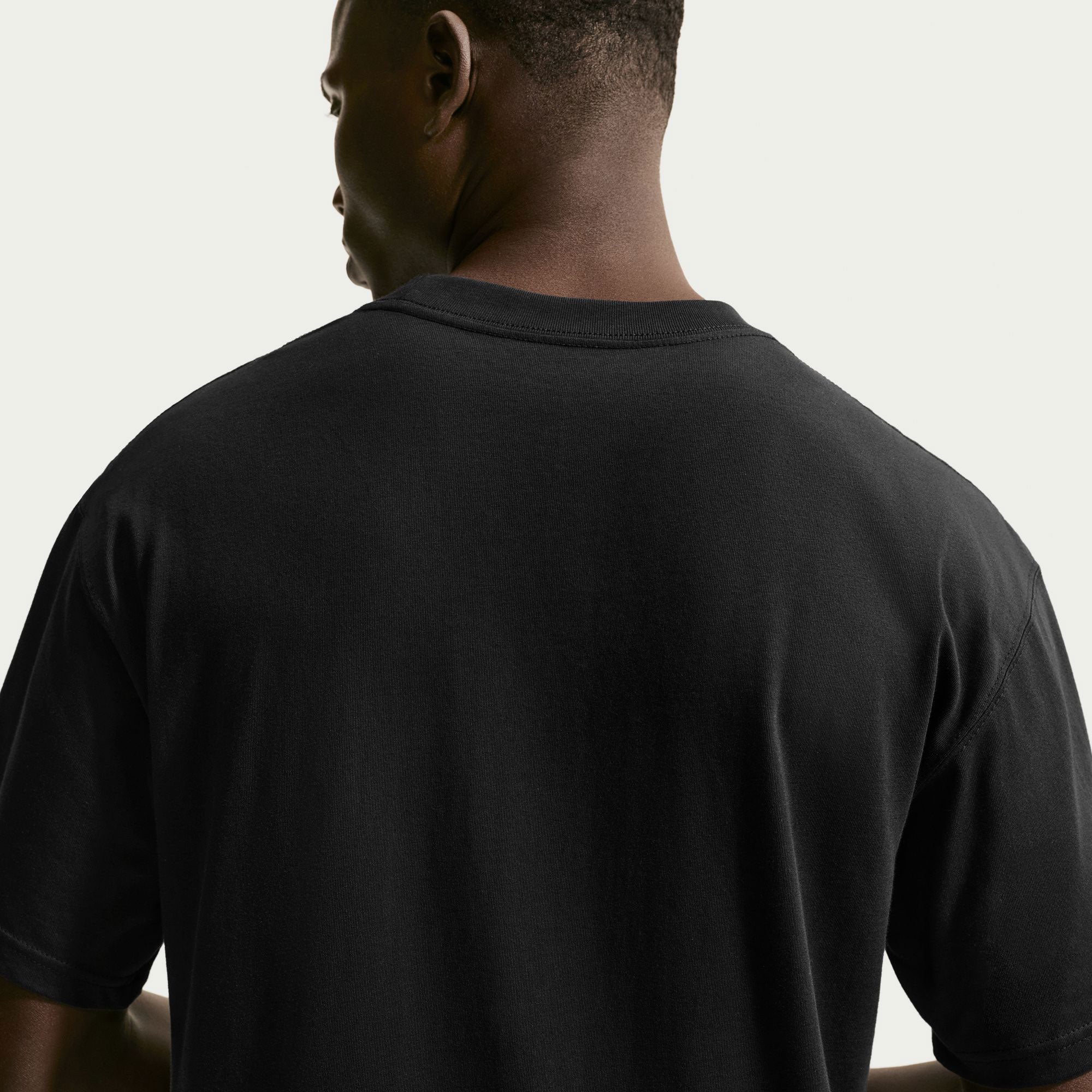 NikeCourt Heritage Max90 Men's Tennis T-Shirt - Black (2)