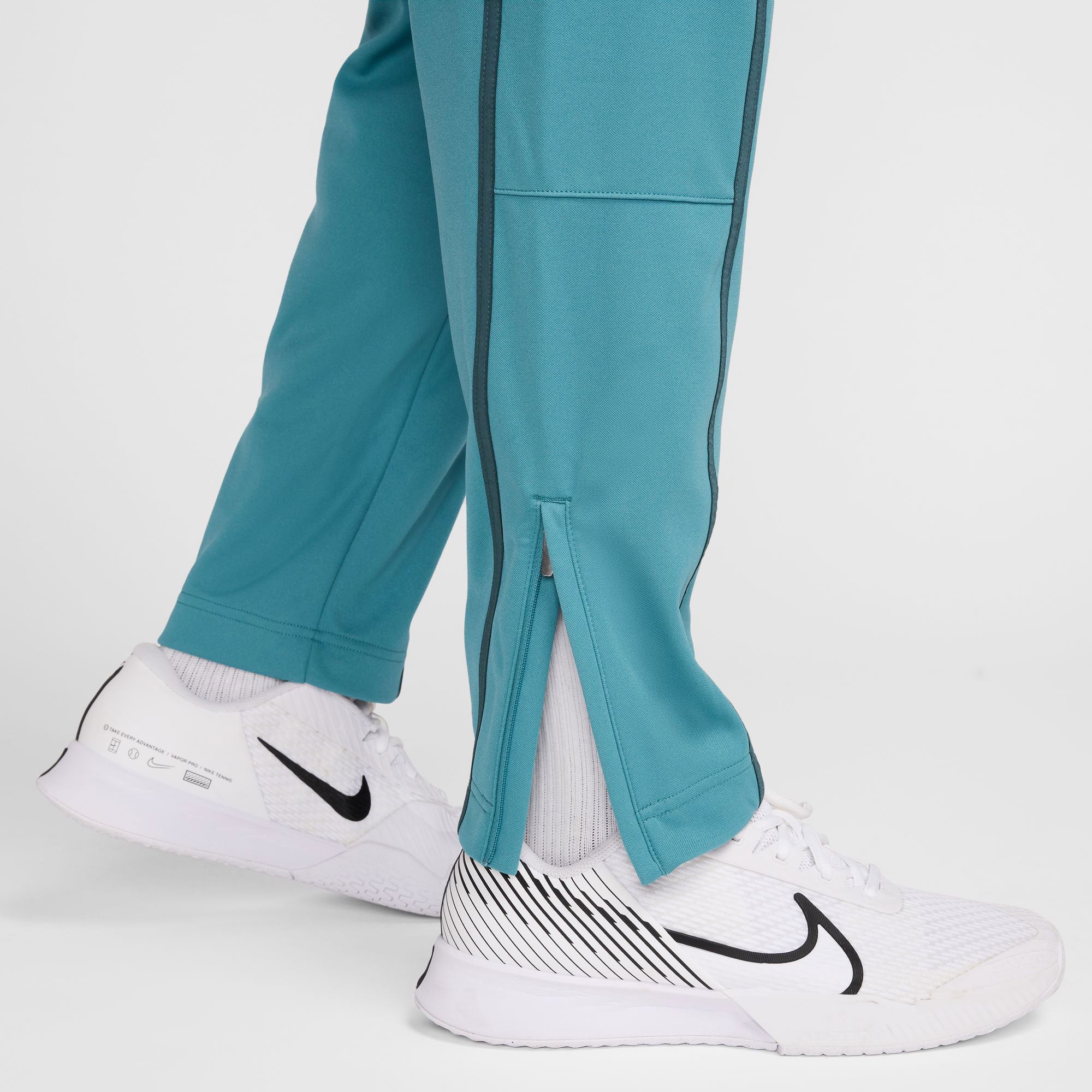 NikeCourt Heritage Men's Dri-FIT Tennis Pants - Green (5)