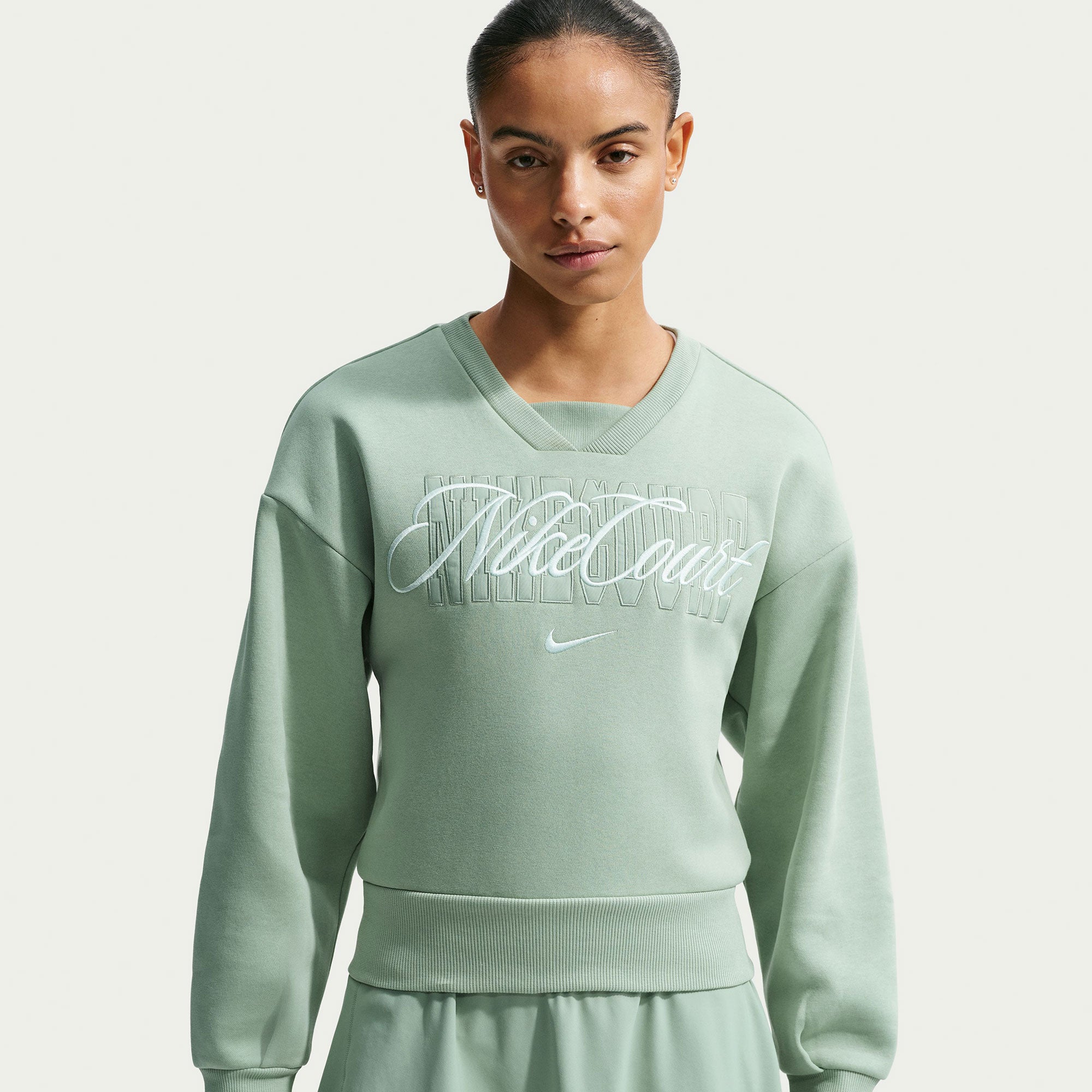 NikeCourt Heritage Women's Crew Tennis Sweater - Green | Tennis Only
