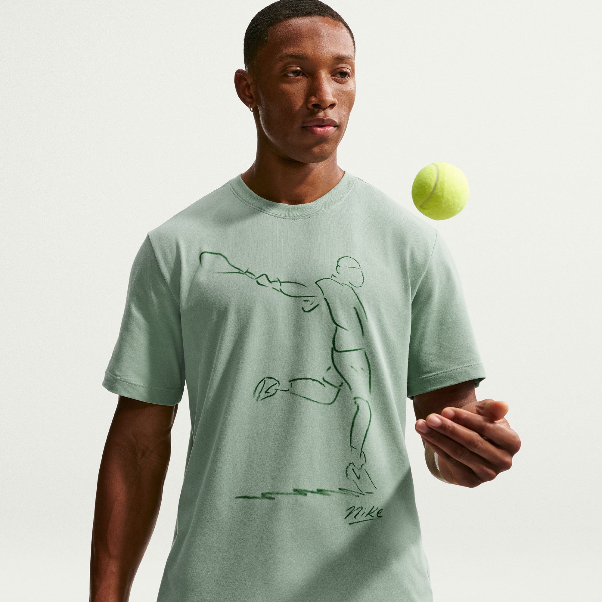 NikeCourt Men's Dri-FT Tennis T-Shirt - Green (3)