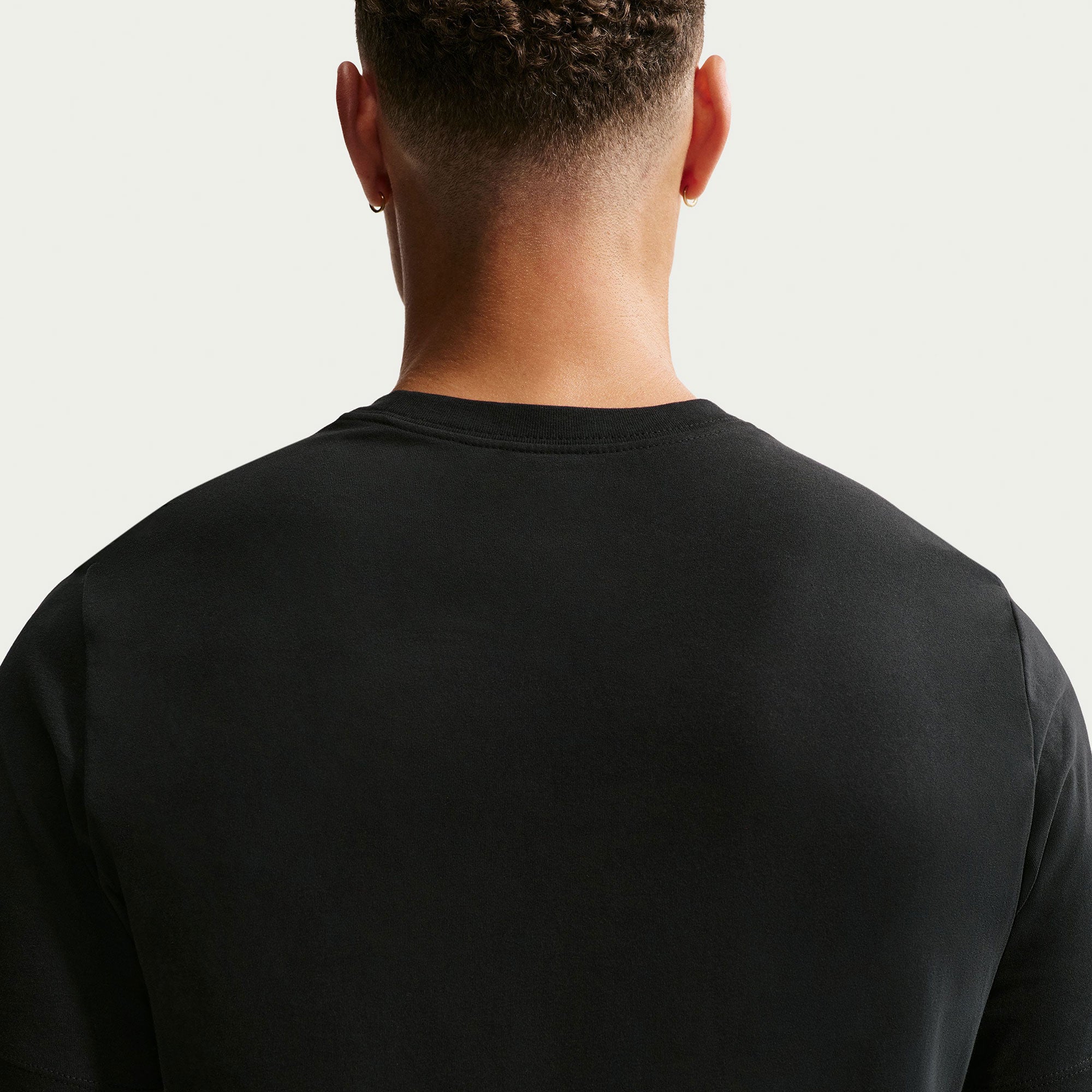 NikeCourt Men's Dri-FT Tennis T-Shirt - Black (2)