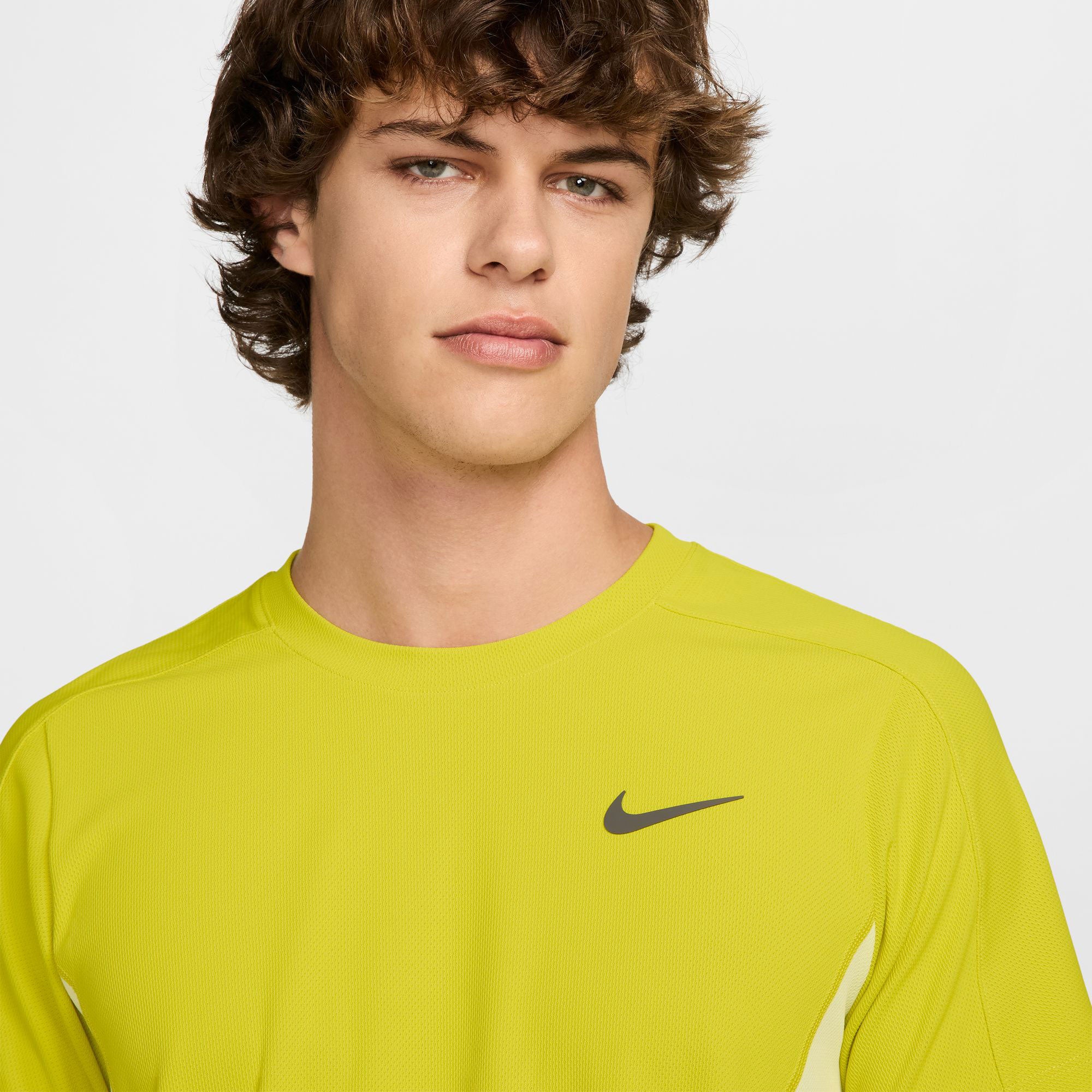 NikeCourt Slam Melbourne Men's Dri-FIT ADV Tennis Shirt - Green (3)