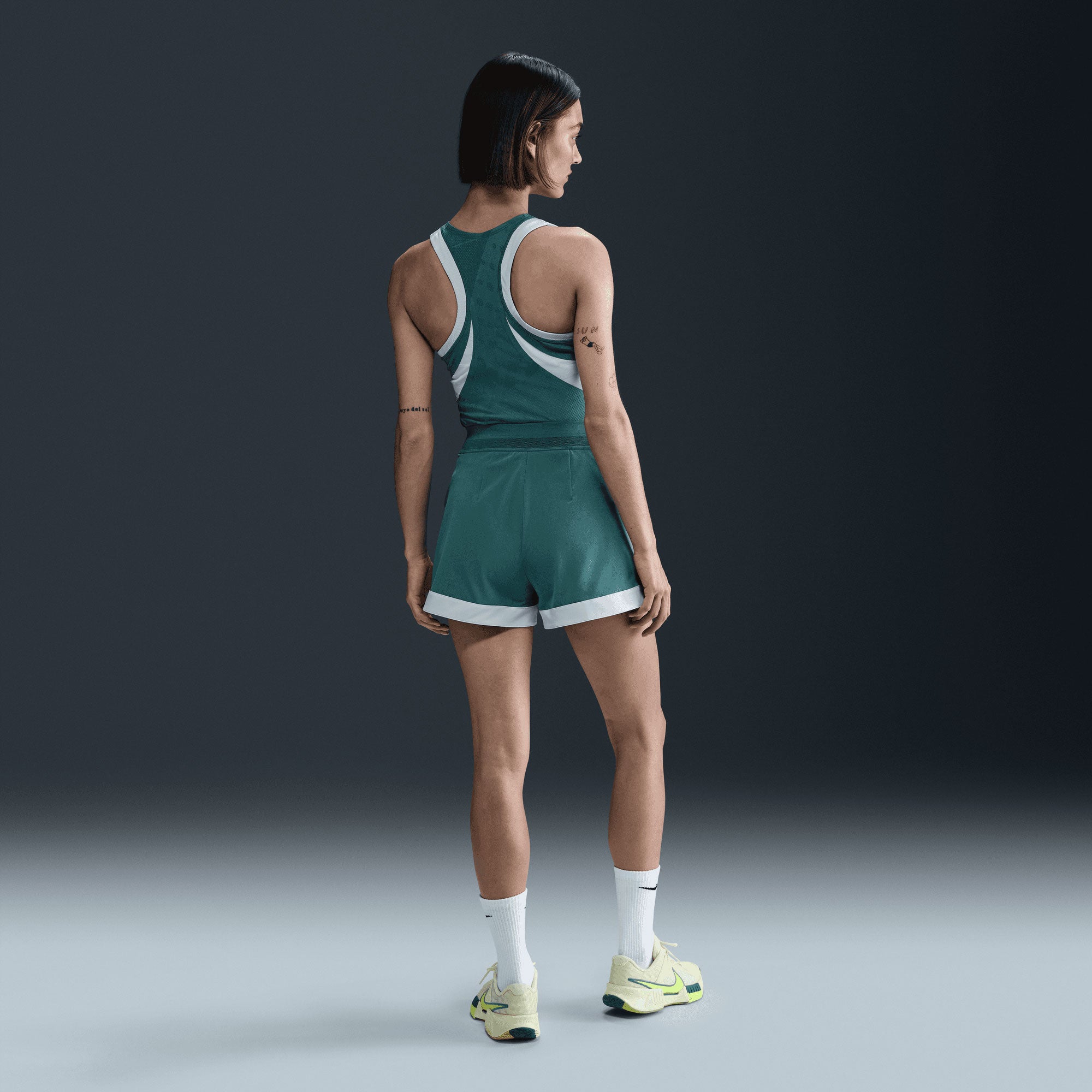 NikeCourt Slam Melbourne Women's Dri-FIT High-Waisted Tennis Skort - Groen (2)