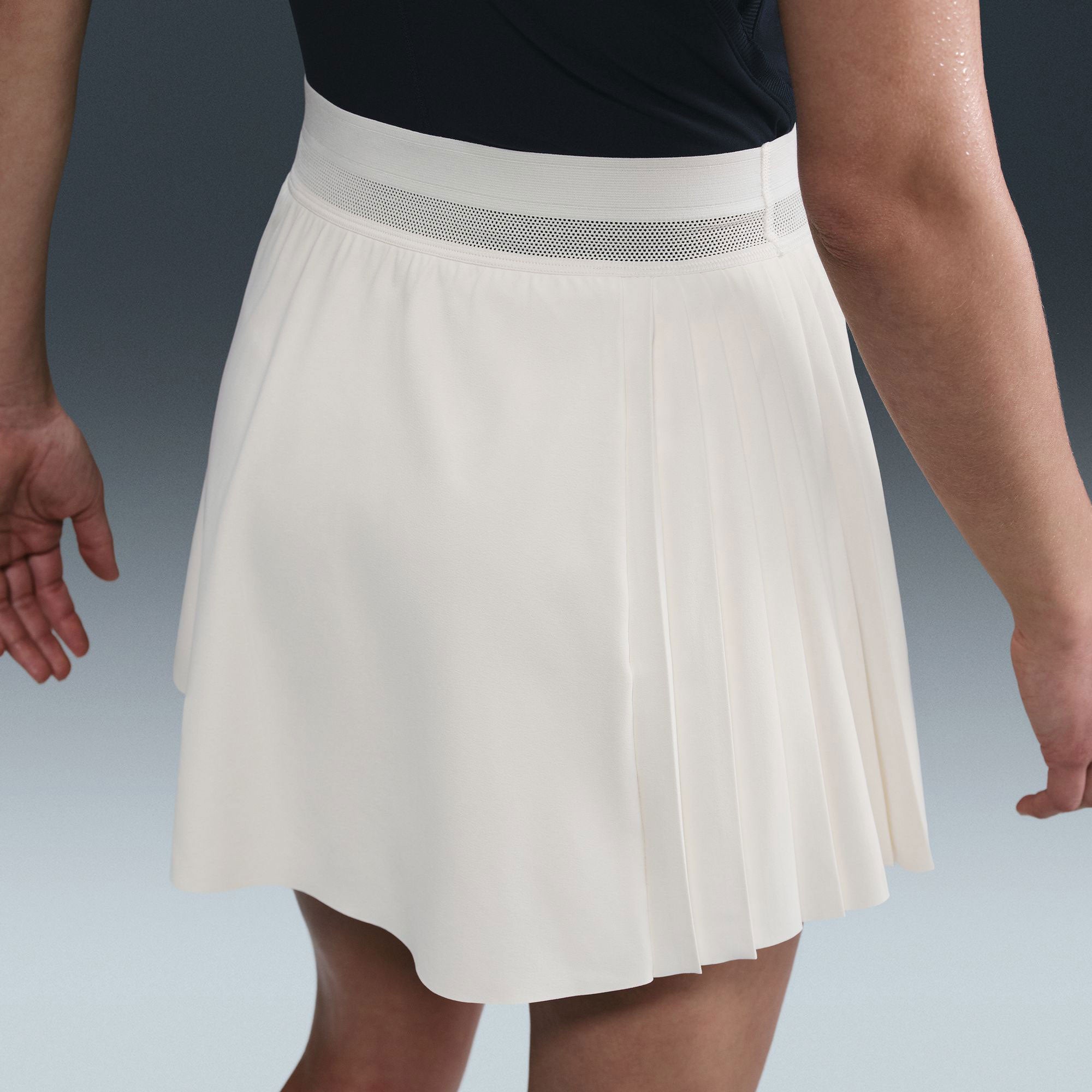 NikeCourt Slam RG Women's Dri-FIT High-Waisted Tennis Skirt - White (4)