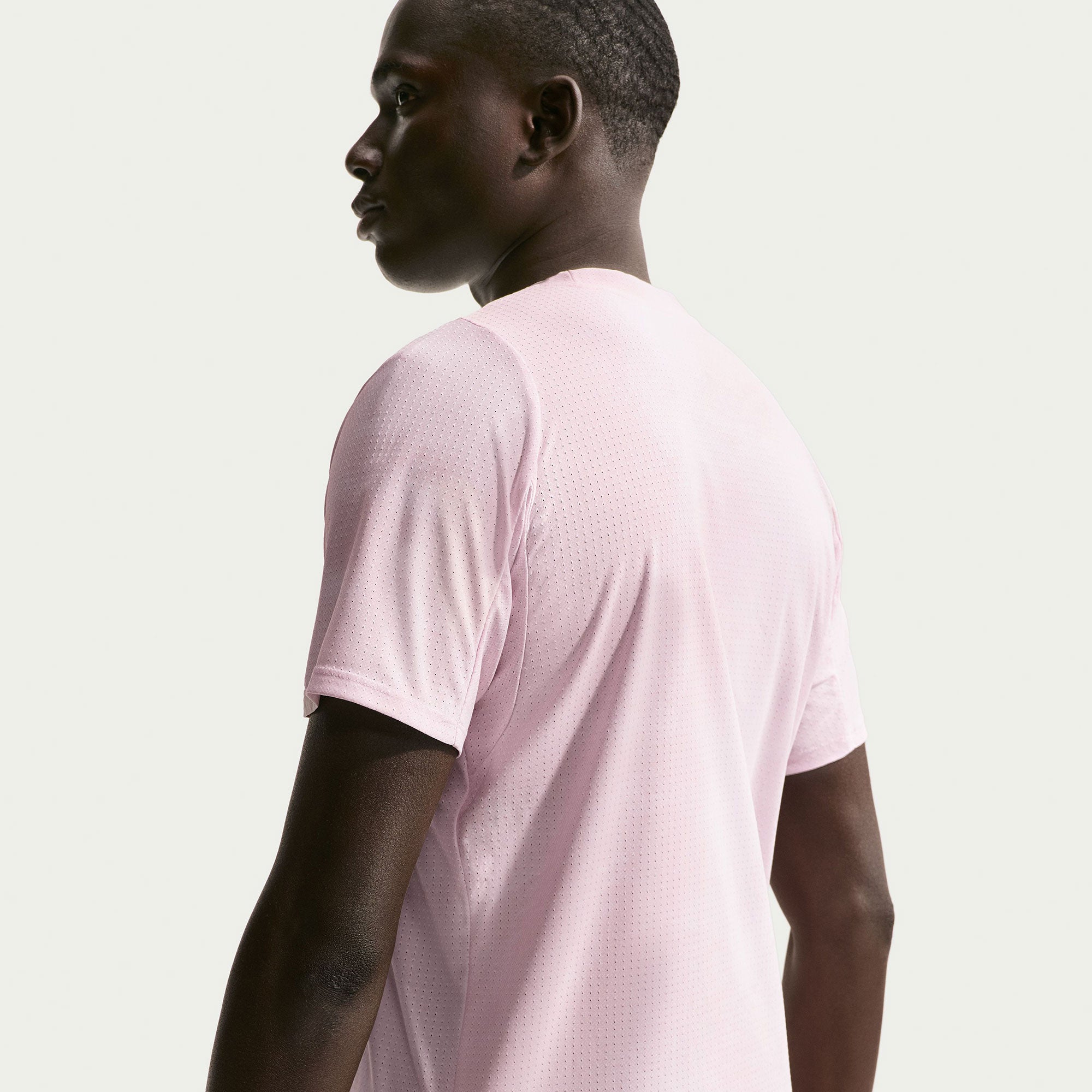 NikeCourt Slam Roland Garros Men's Dri-FIT ADV Tennis Shirt - Pink (2)