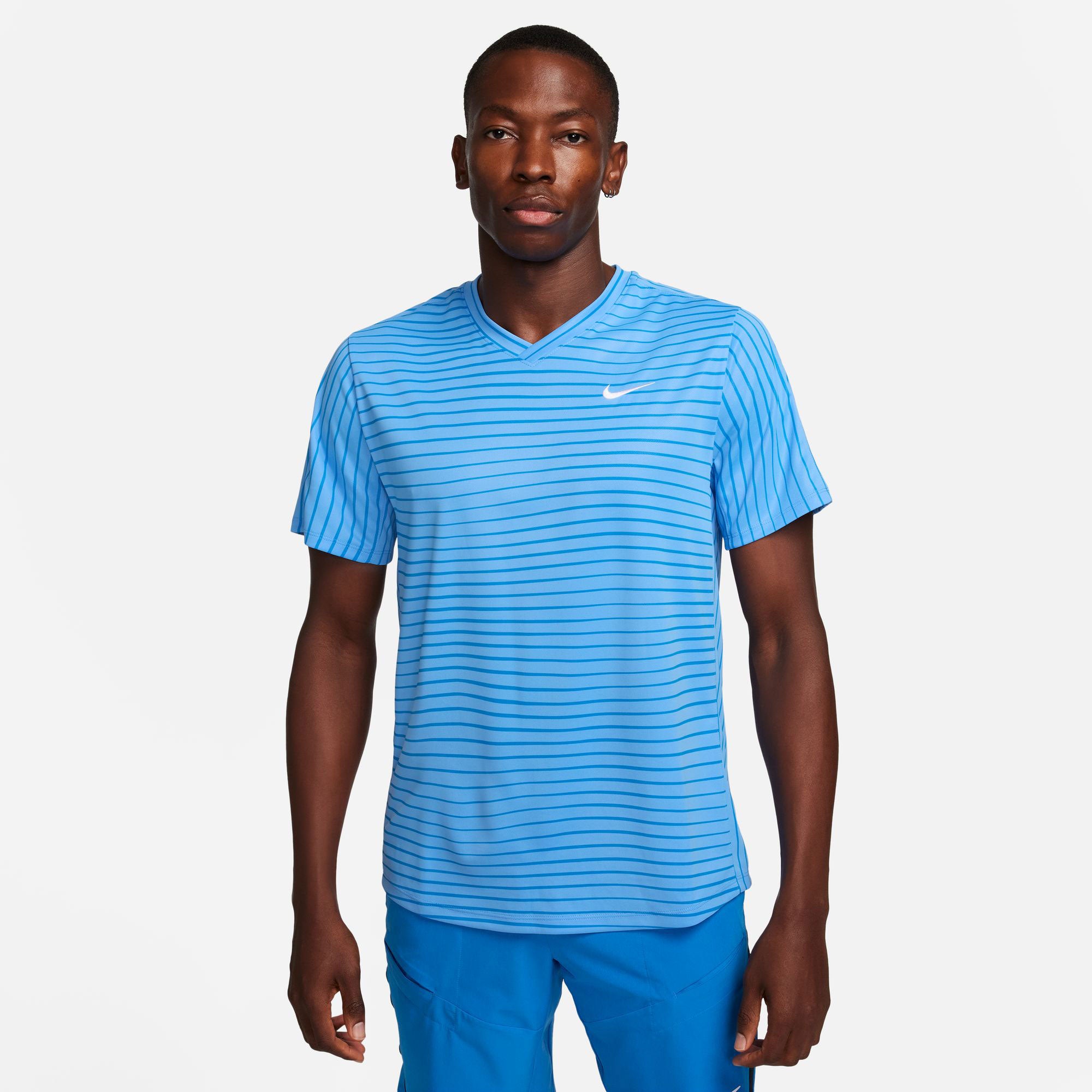 NikeCourt Victory Men's Dri-FIT Printed Tennis Shirt - Blue (1)