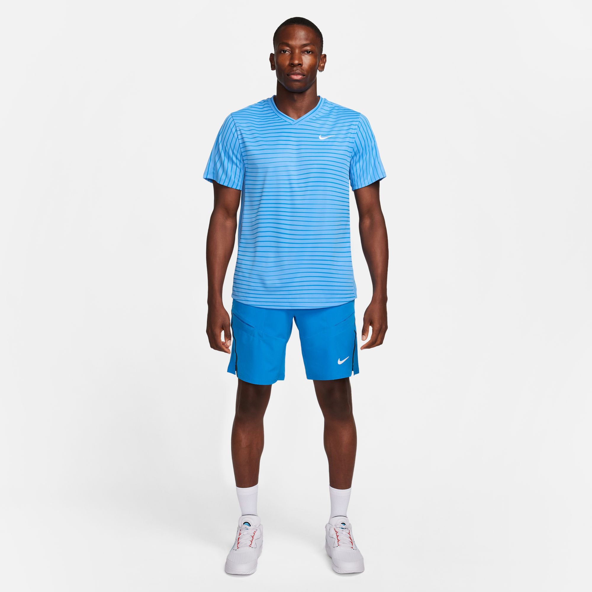 NikeCourt Victory Men's Dri-FIT Printed Tennis Shirt - Blue (5)