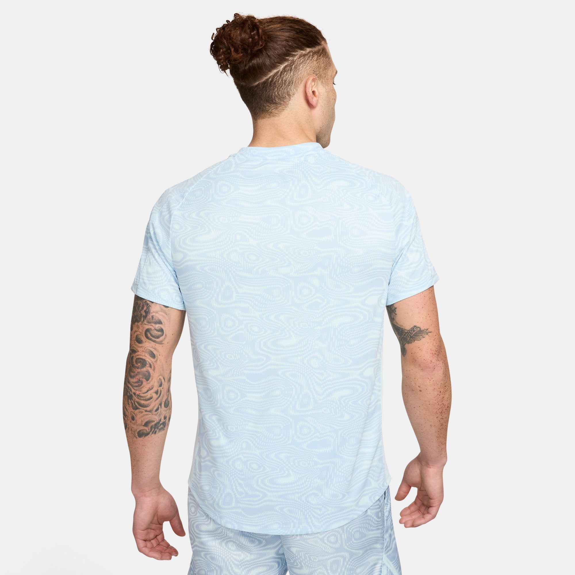 NikeCourt Victory Men's Dri-FIT Printed Tennis Shirt - Blue (2)