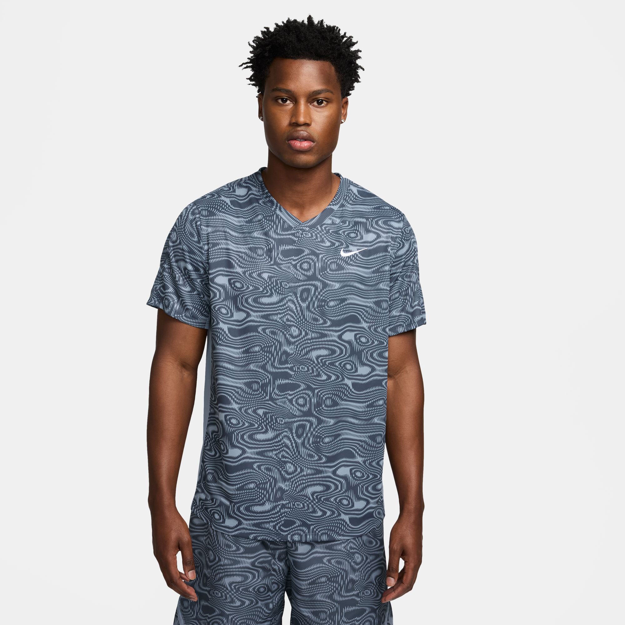 NikeCourt Victory Men's Dri-FIT Printed Tennis Shirt - Blue (1)