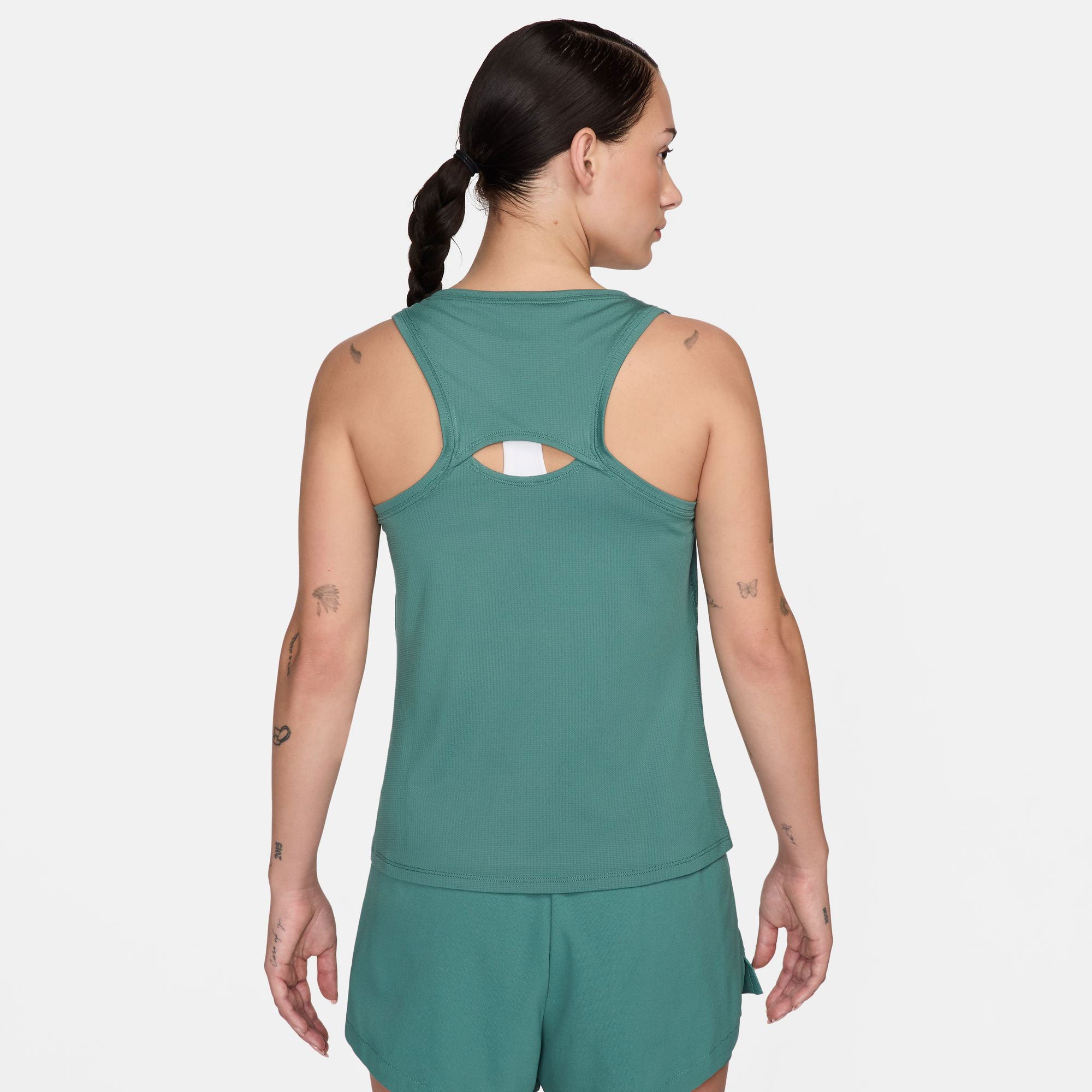 NikeCourt Victory Women's Dri-FIT Tennis Tank - Green (2)
