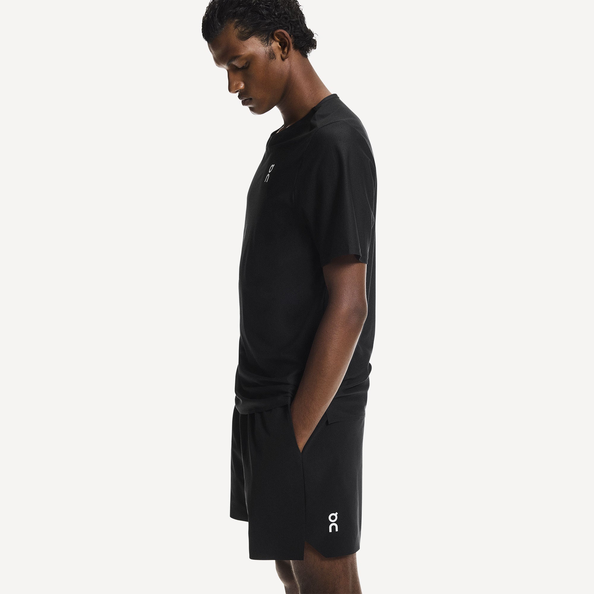 On Court Men's 5-Inch Tennis Shorts - Black (3)