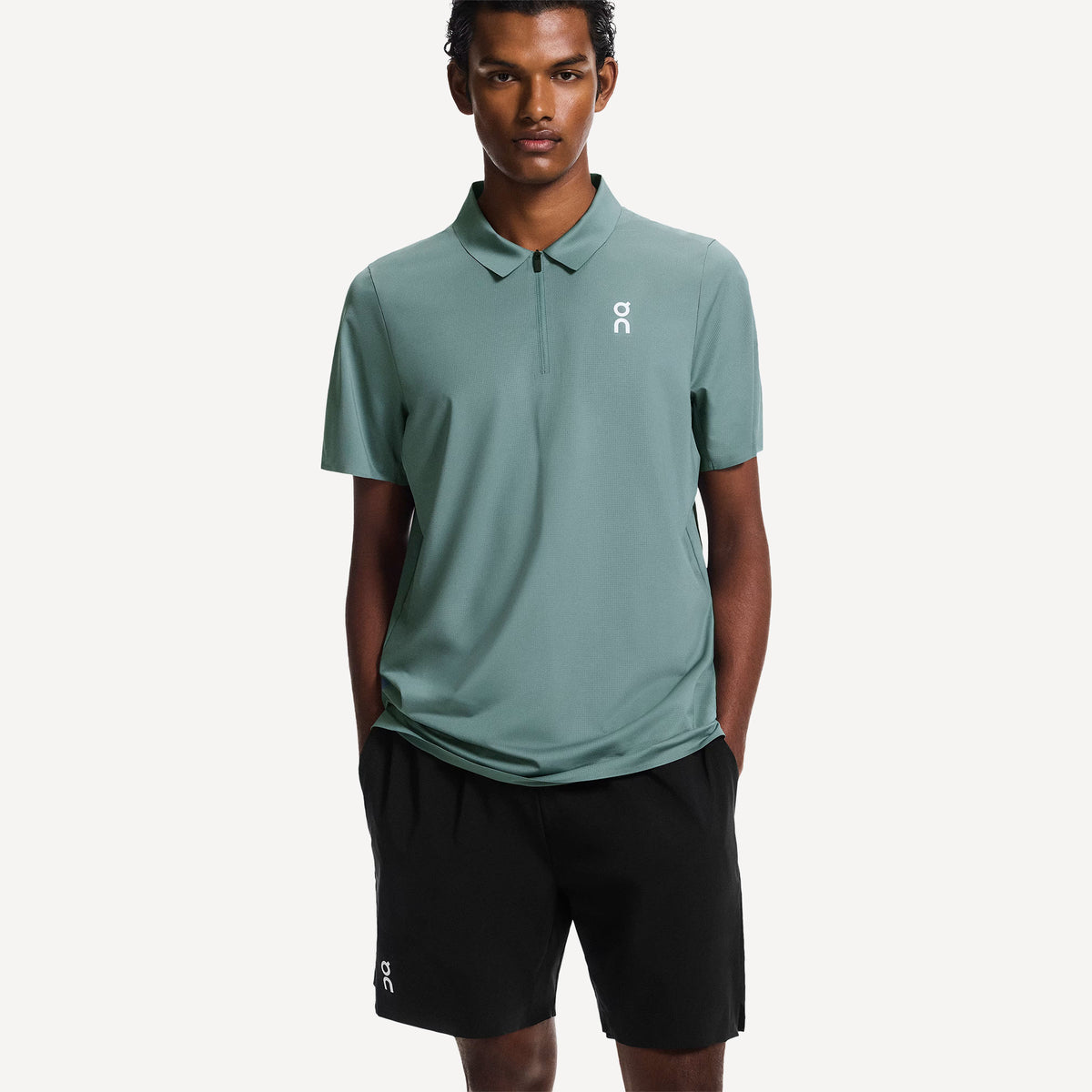 On Court Men's 7-Inch Tennis Shorts - Black (3)