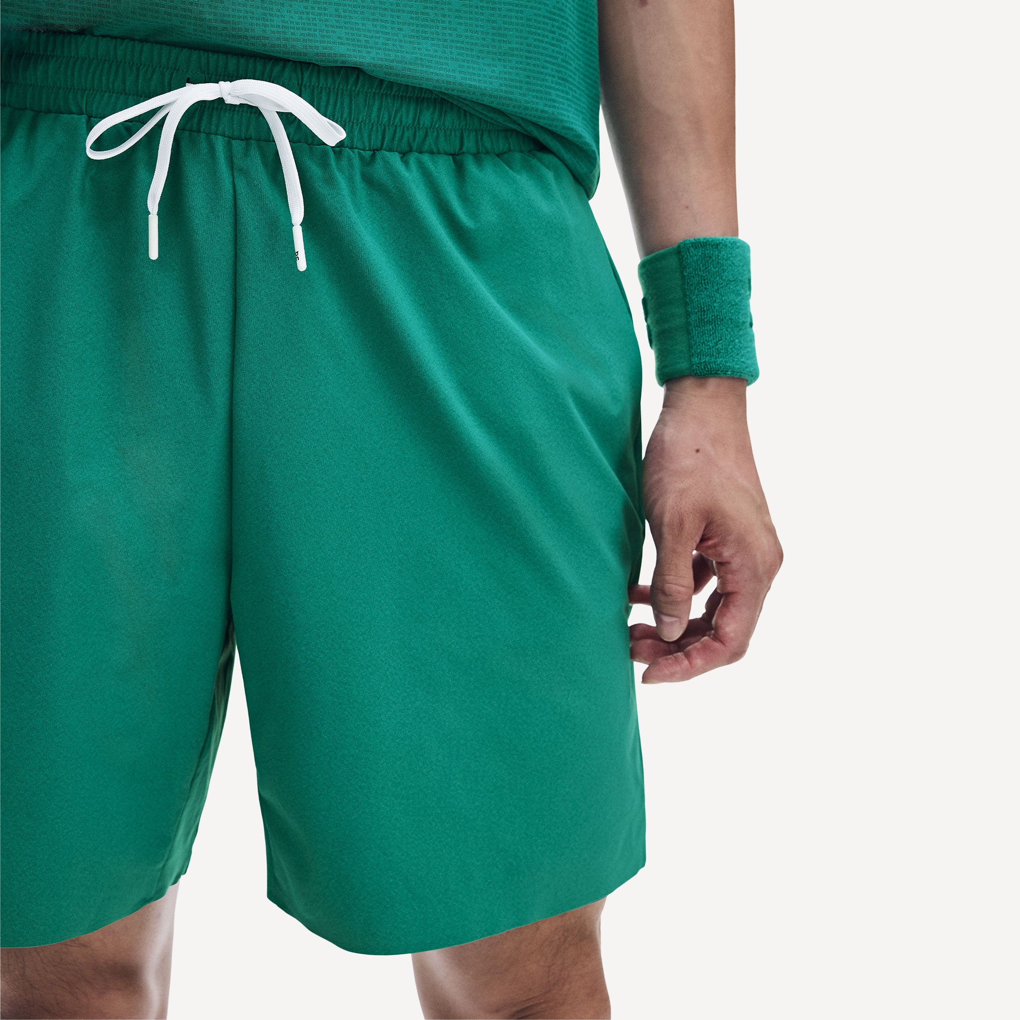 On Court Men's 7-Inch Tennis Shorts - Green (5)