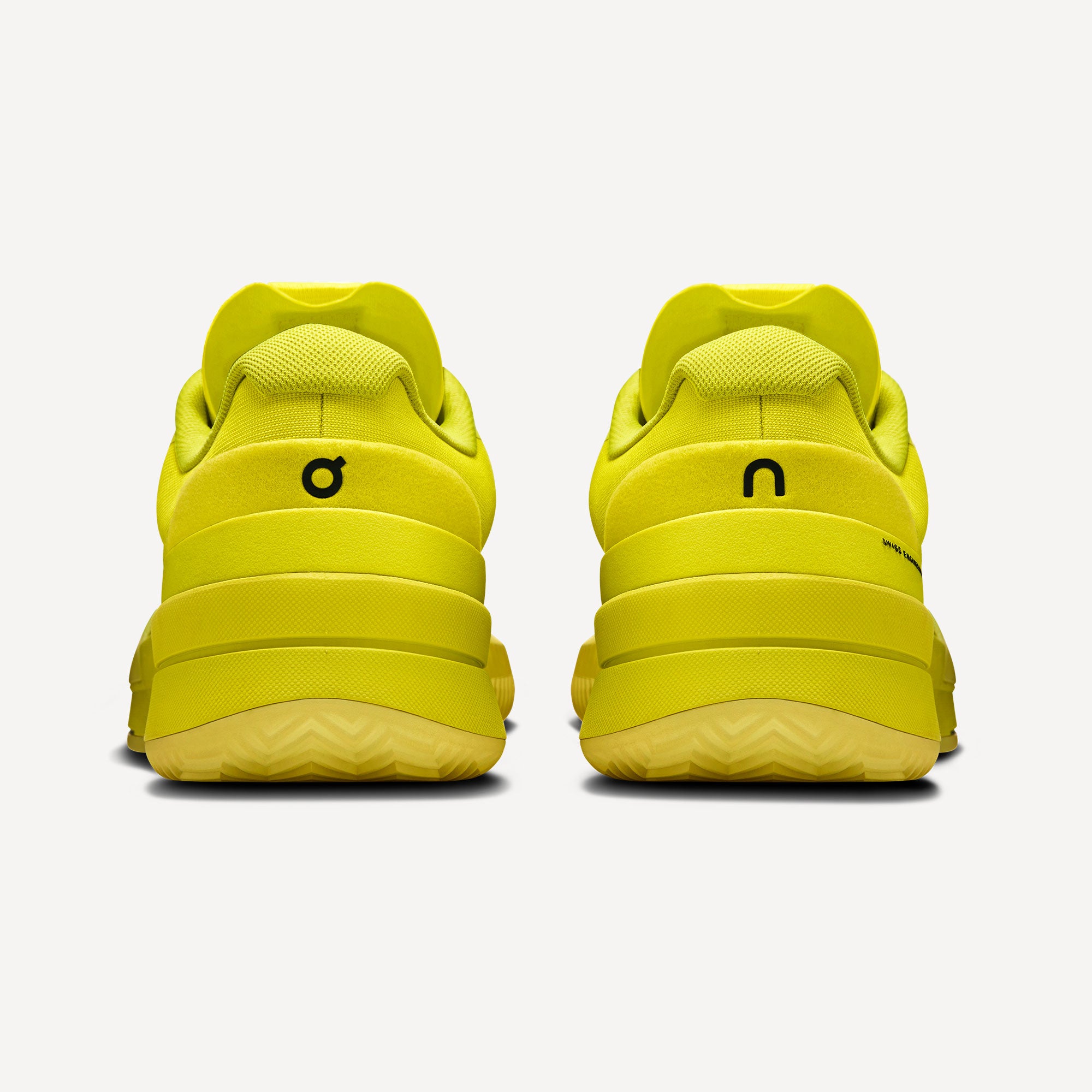 On The Roger Pro 2 Men's Clay Court Tennis Shoes - Yellow (6)