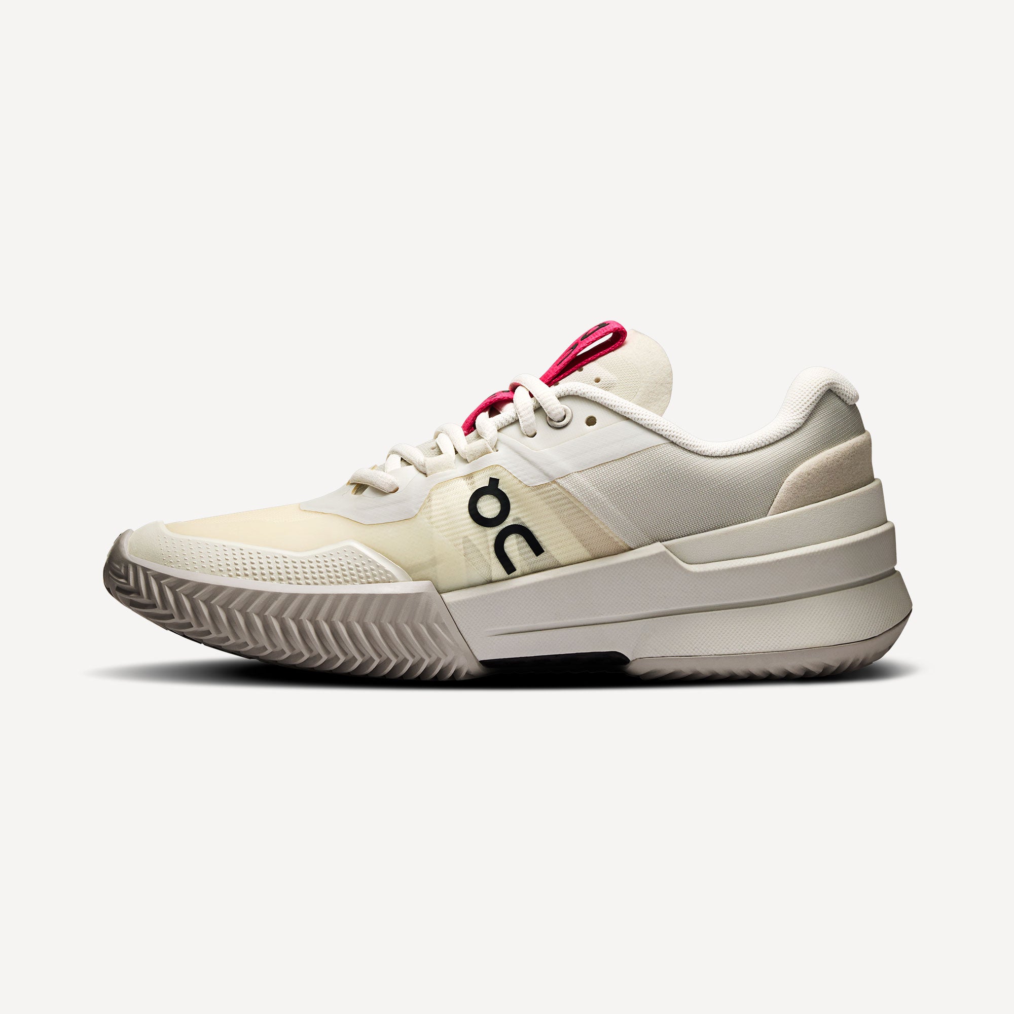 On The Roger Pro 2 Women's Clay Court Tennis Shoes - White (3)
