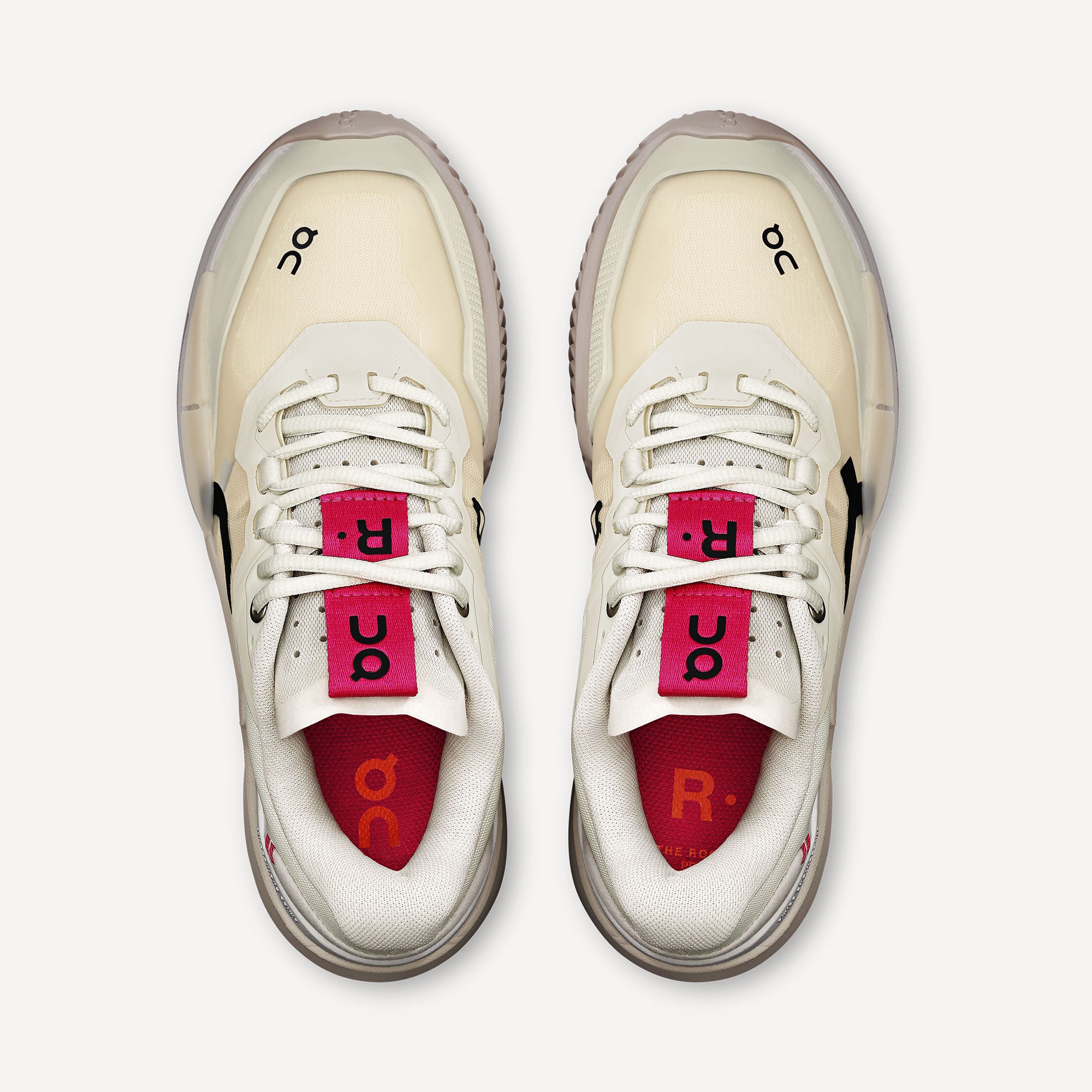 On The Roger Pro 2 Women's Clay Court Tennis Shoes - White (5)