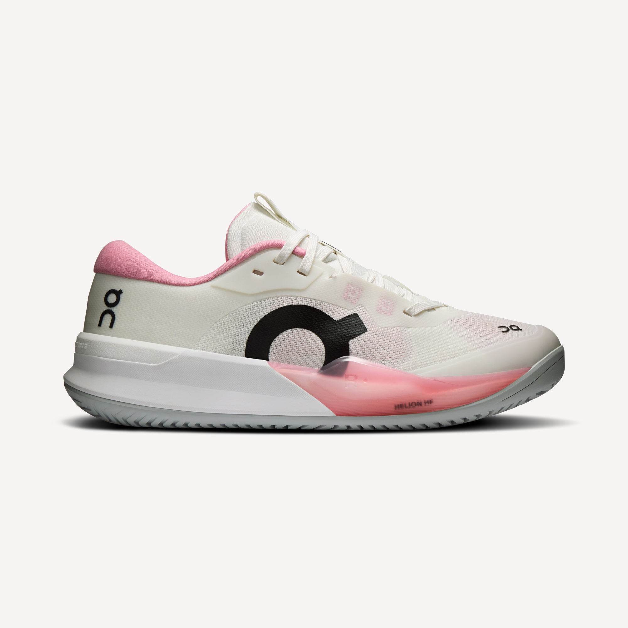 On The Roger Pro 3 Women's Clay Court Tennis Shoes - White (1)