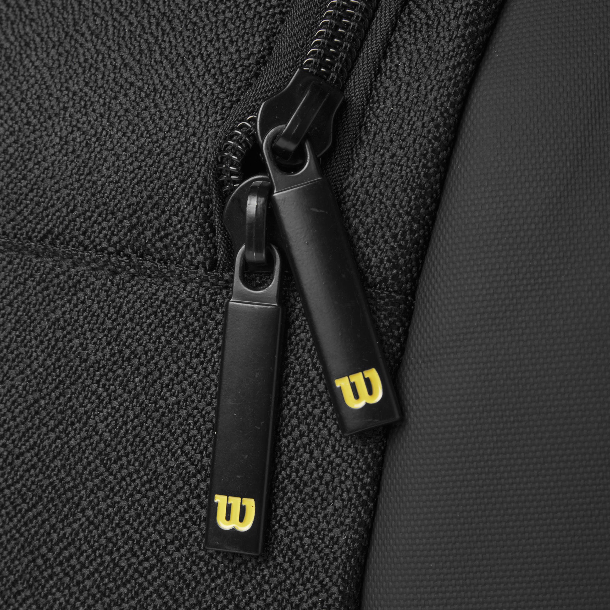 Wilson BELA Super Tour Padel Bag - Black (4)