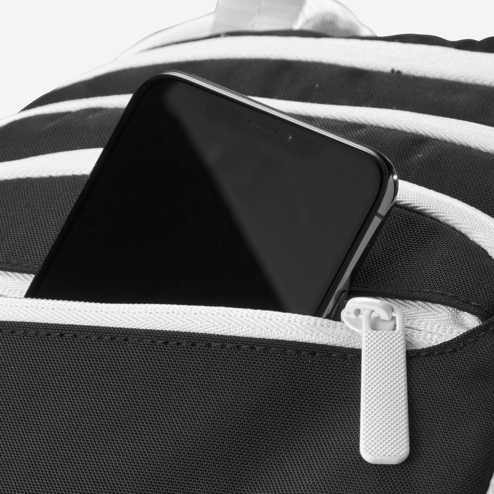 Wilson Courage Collection Tennis Backpack - Black/White/Red (6)