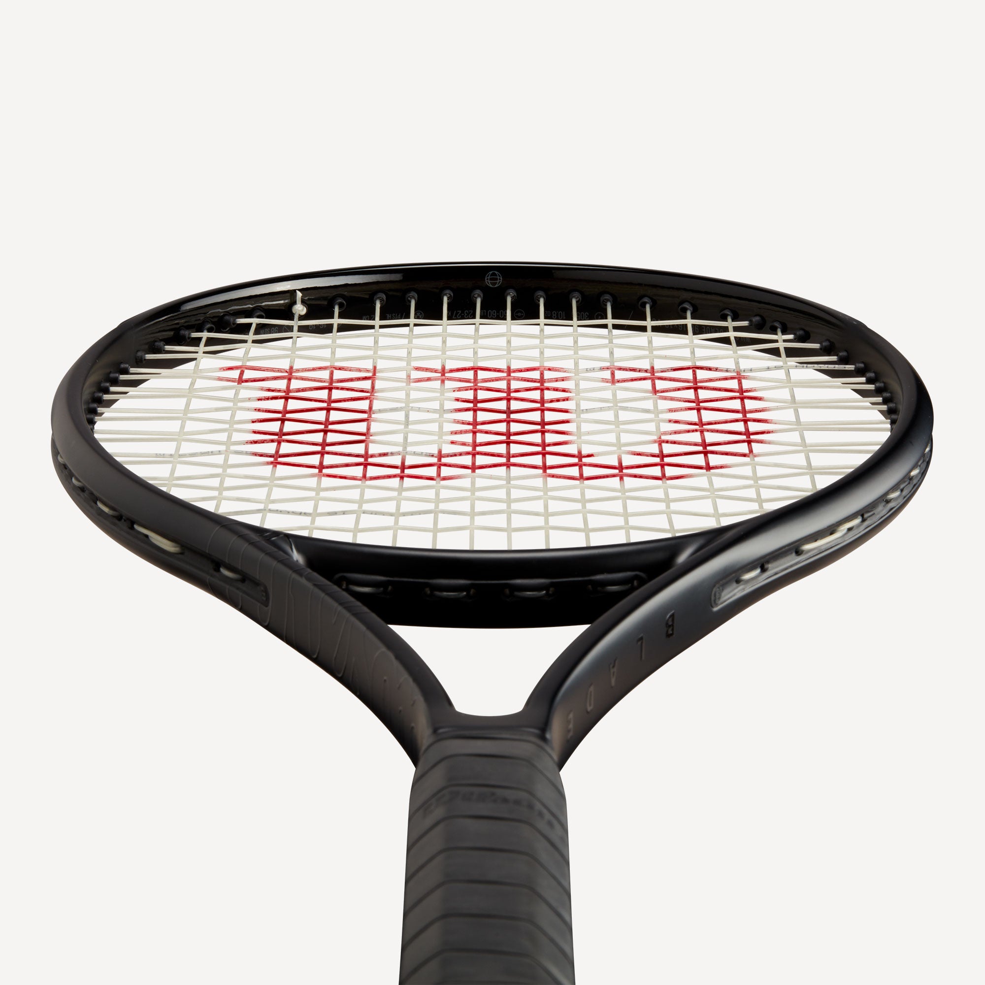 Wilson Noir Blade 98 16x19 V8 Tennis Racket Black (4)