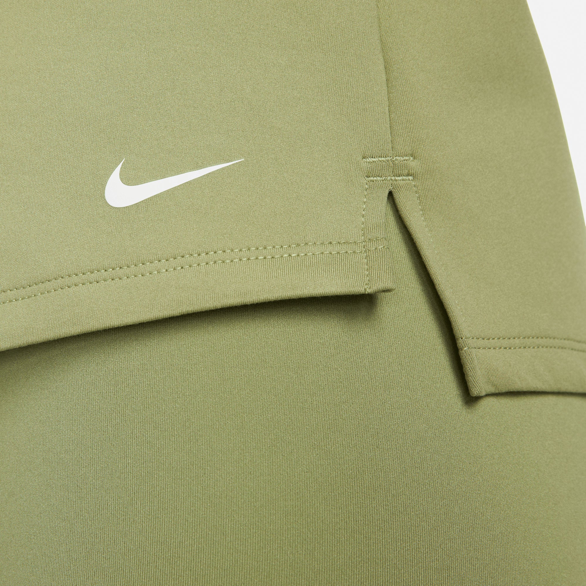 Nike One Therma-FIT Women's Long-Sleeve Half-Zip Top Green (4)