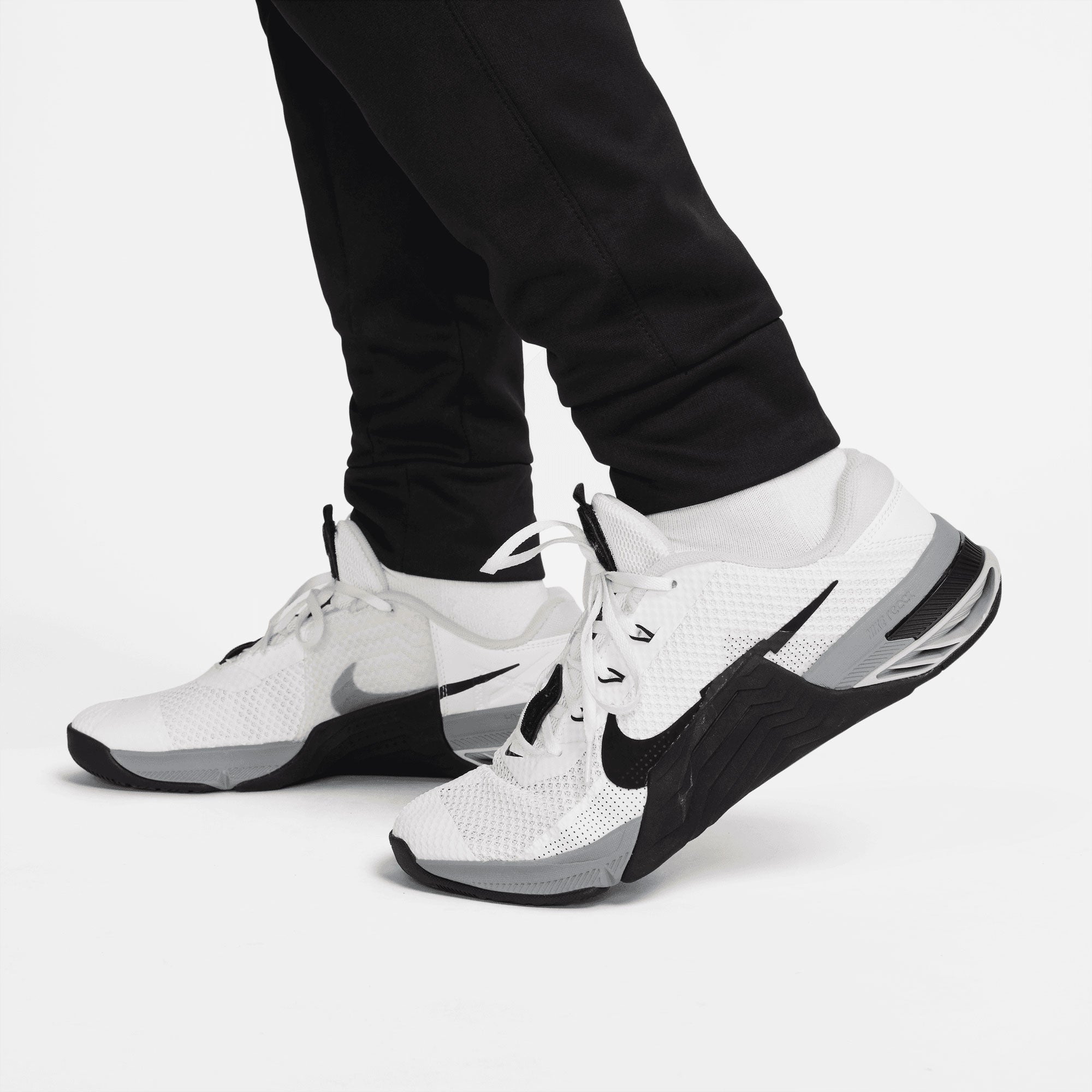 Nike Thema-FIT Men's Tapered Pants Black (5)