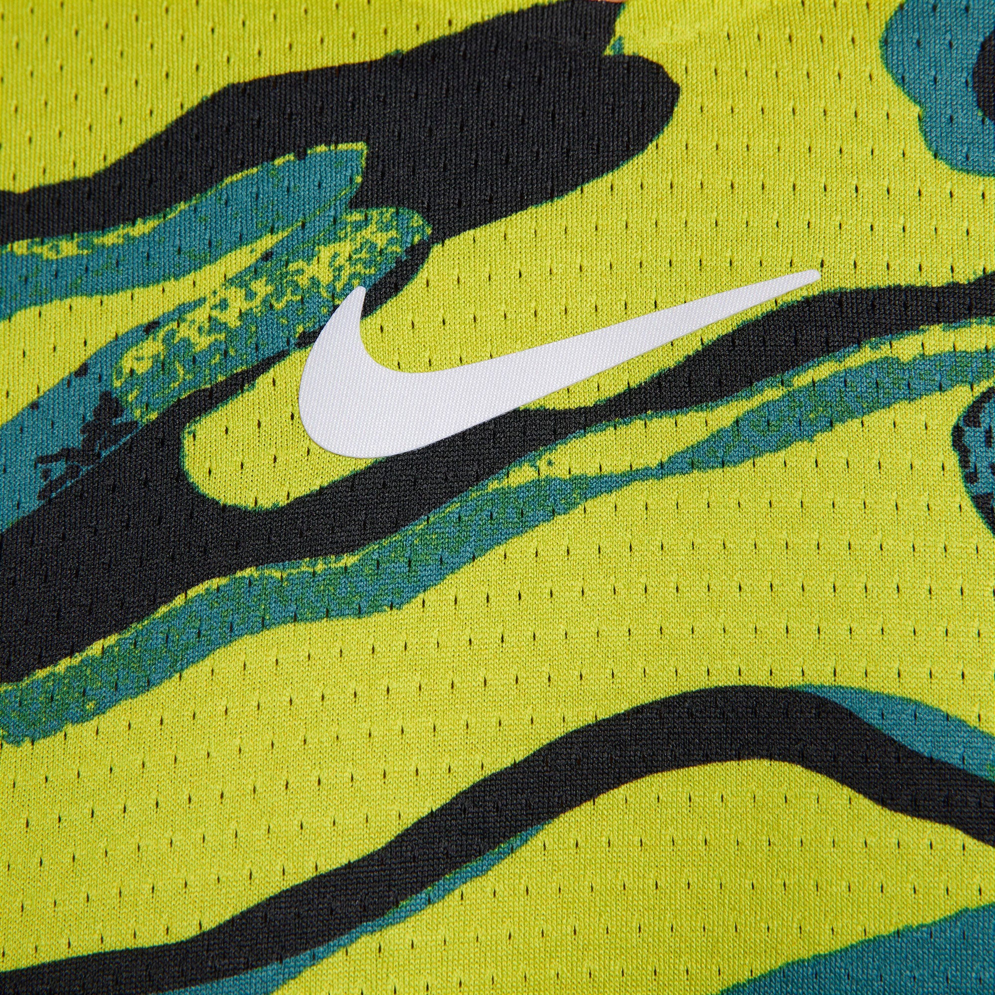 NikeCourt Dri-FIT Advantage Men's Printed Tennis Shirt Green (4)