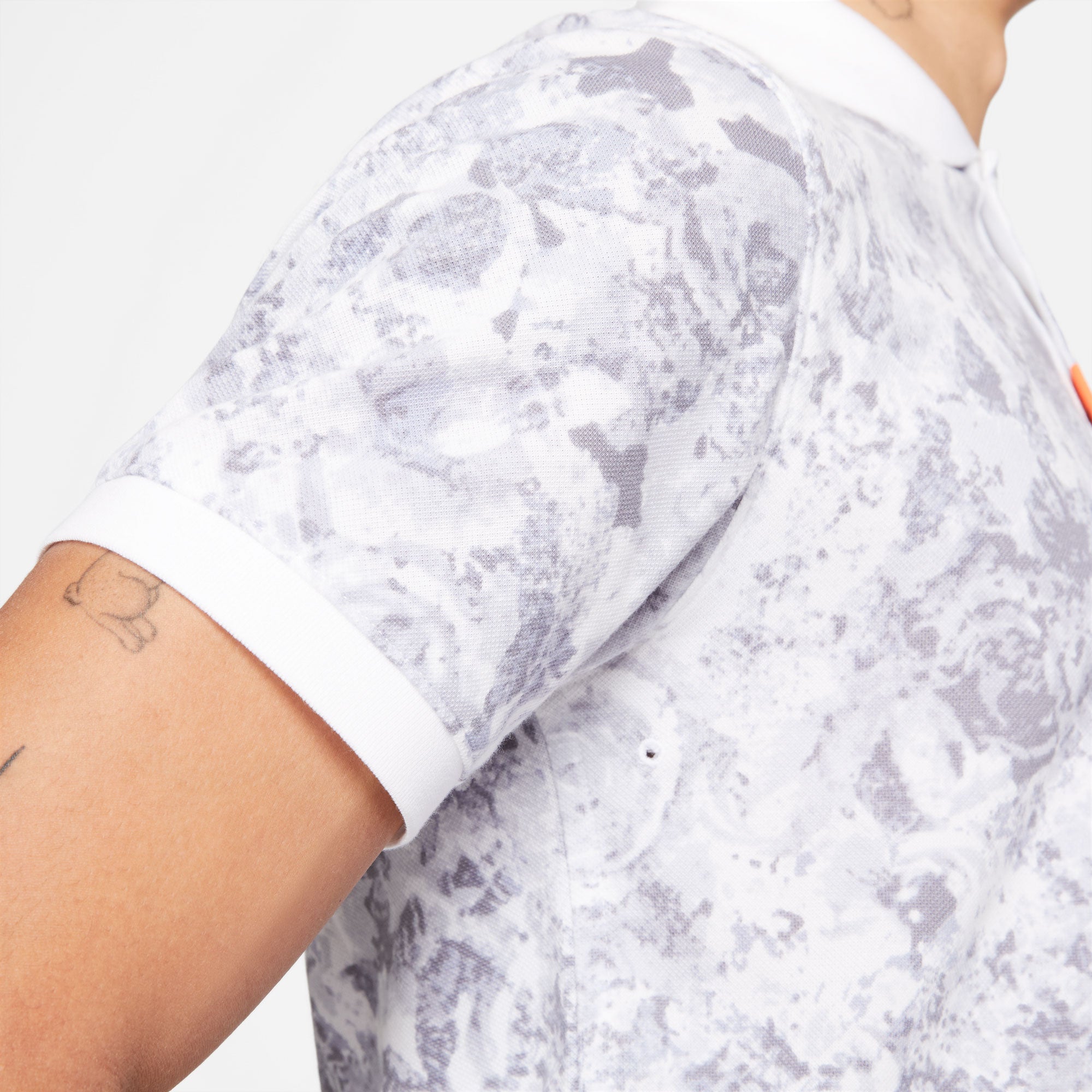 NikeCourt Dri-FIT Heritage London Men's Printed Tennis Polo White (6)