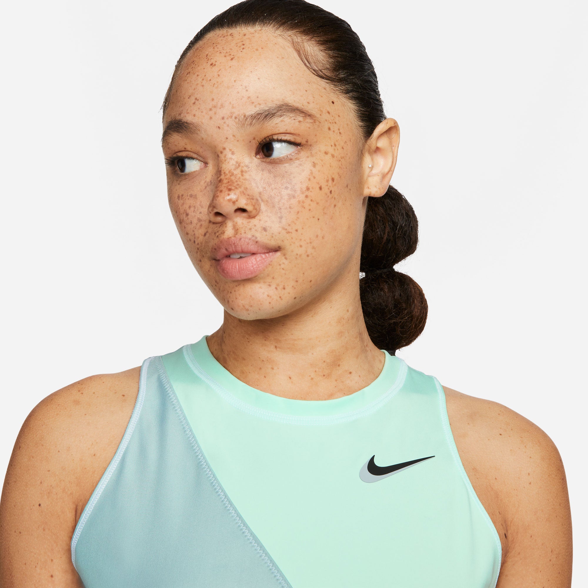 NikeCourt Dri-FIT Slam Paris Women's Tennis Tank Green (3)