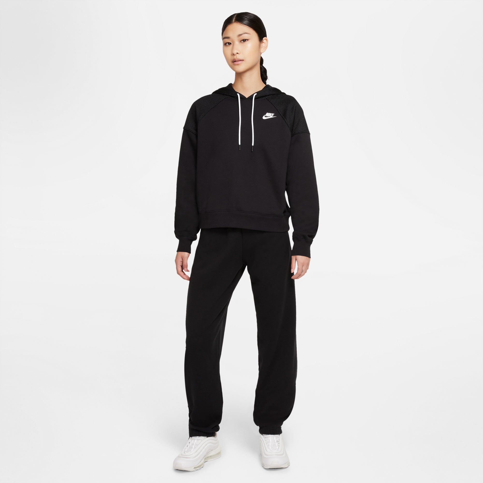 NikeCourt SDC Women's Fleece Tennis Hoodie Black (3)
