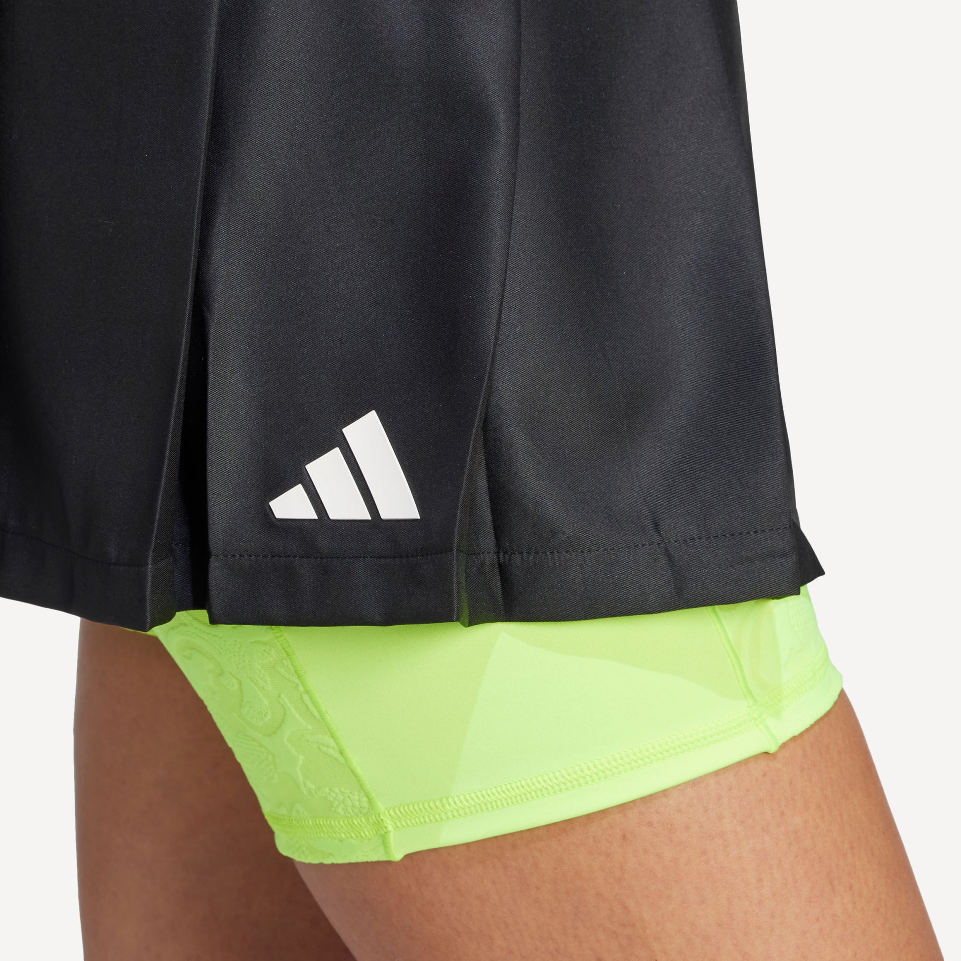 adidas London Pro Women's Pleated Tennis Skirt Black (4)