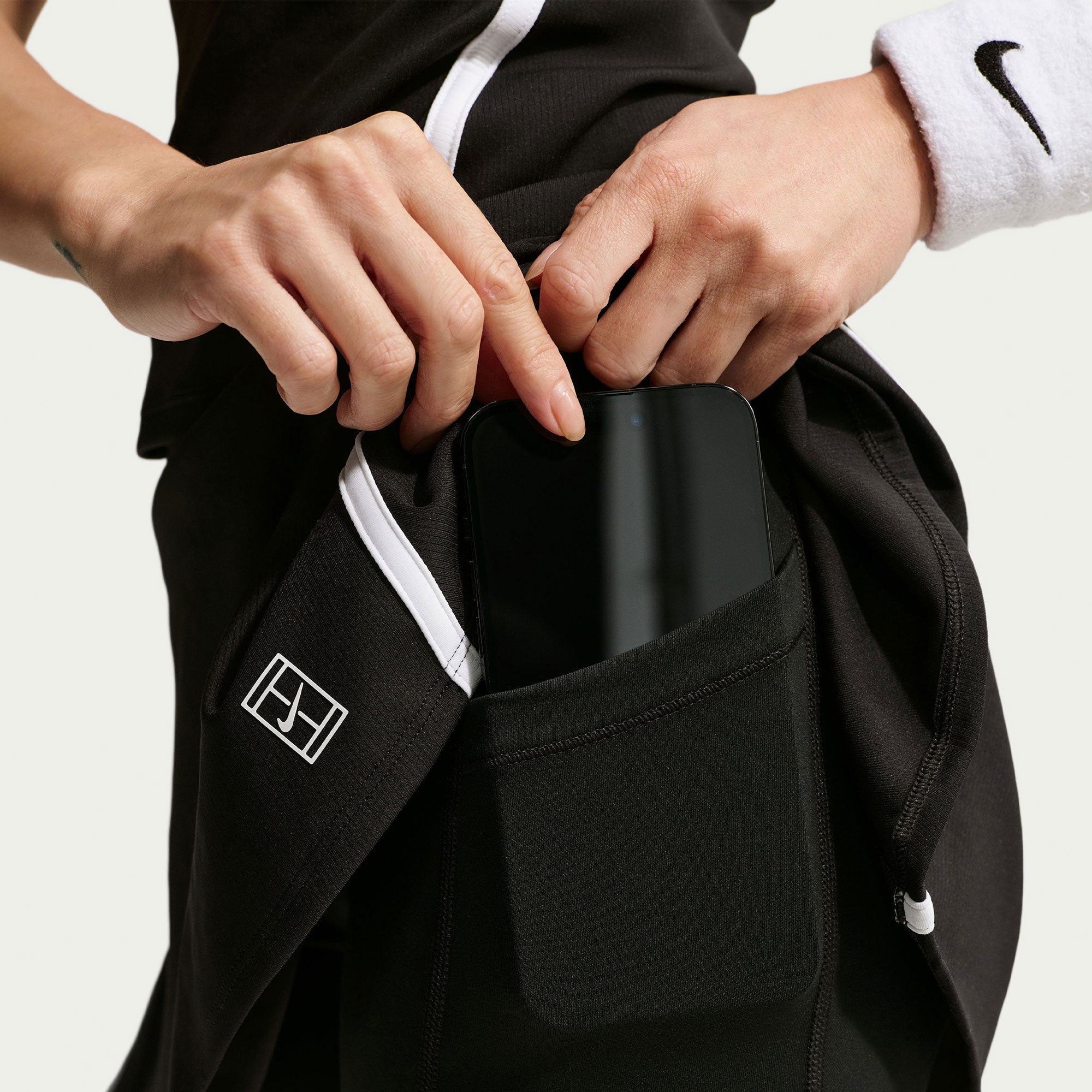 Nike Advantage Women's Dri-FIT High-Waisted Tennis Skirt - Black (7)