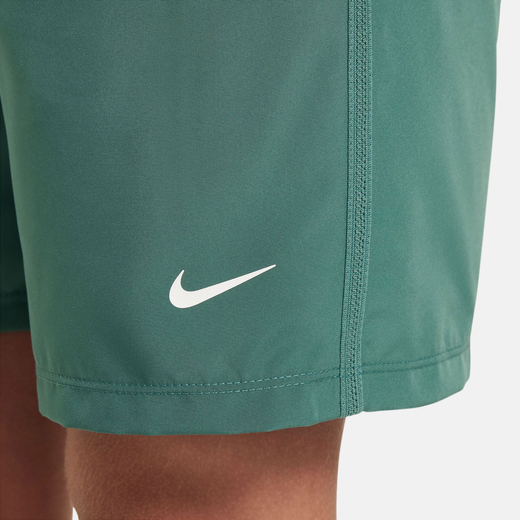 Nike Dri-FIT Boys' Woven Shorts - Green (6)