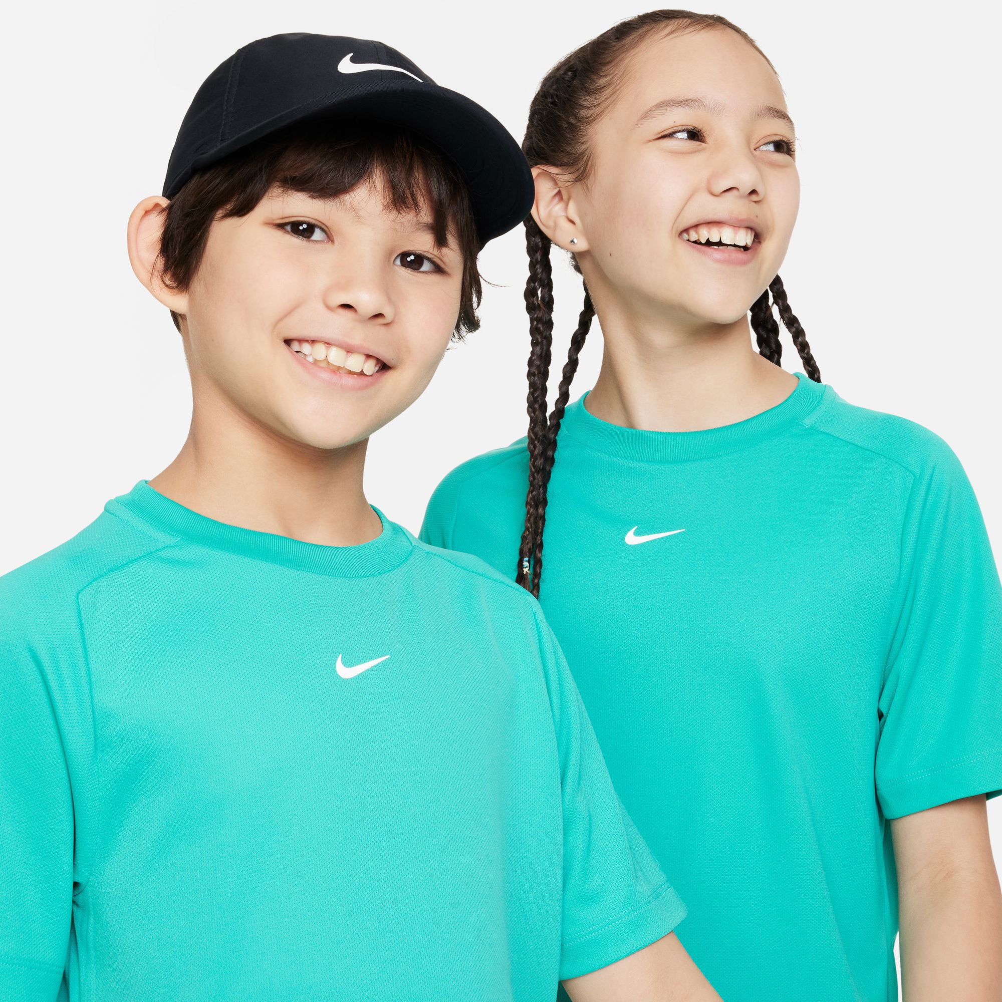 Boys green hot sale nike shirt