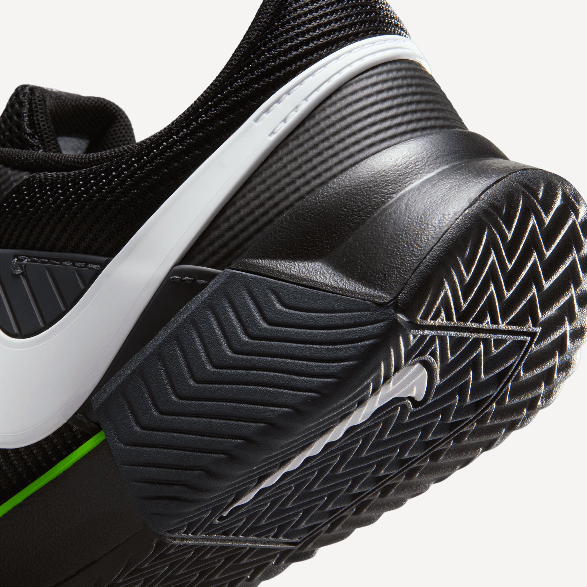 Nike GP Challenge 1.5 Women's Clay Court Tennis Shoes - Black (8)