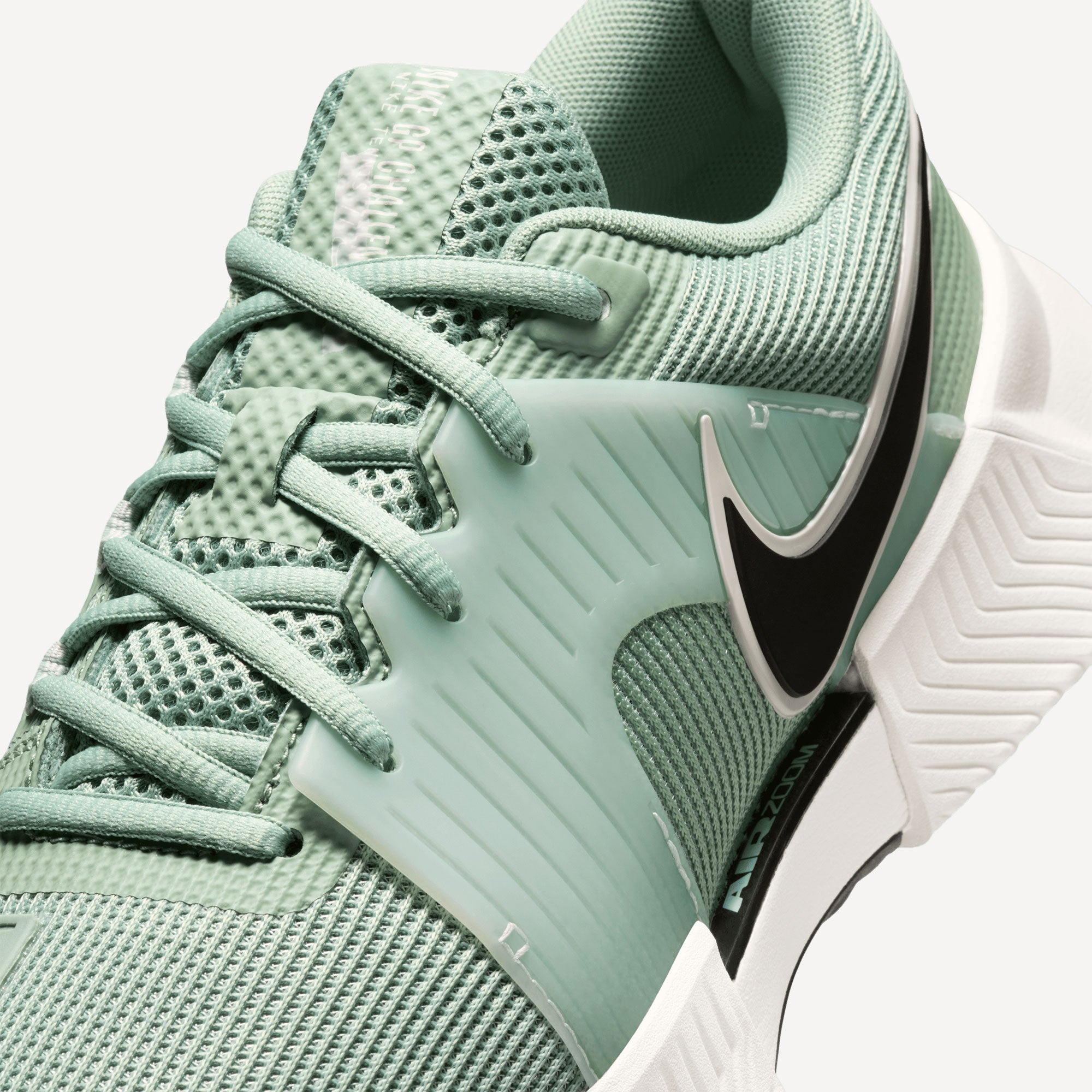 Nike GP Challenge 1.5 Women's Clay Court Tennis Shoes - Green (7)