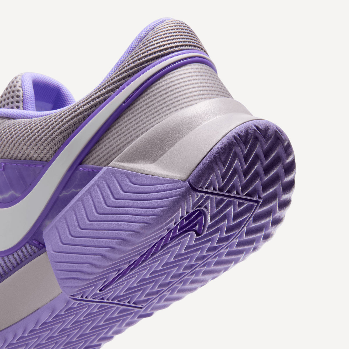 Nike GP Challenge 1.5 Jannik Sinner Men's Clay Court Tennis Shoes - Purple (8)