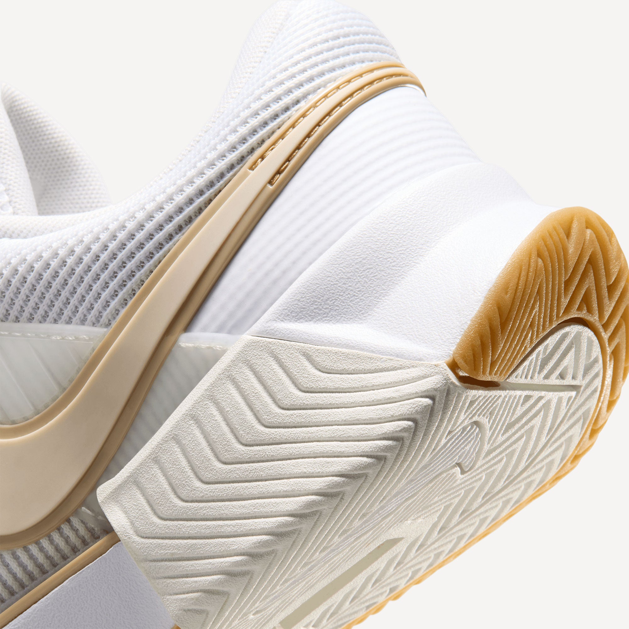 Nike GP Challenge 1.5 Women's Hard Court Tennis Shoes - White (8)