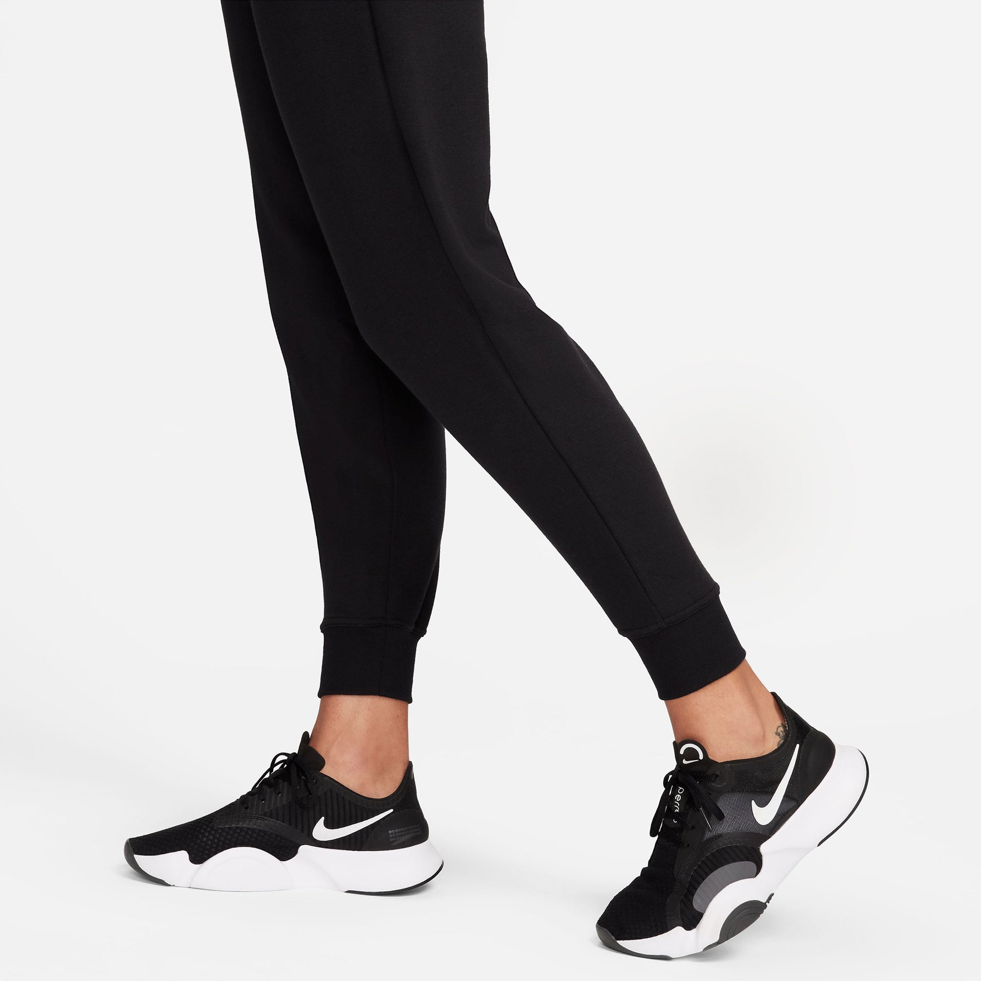 Nike One Dri-FIT Women's Jogger Pants Black (4)